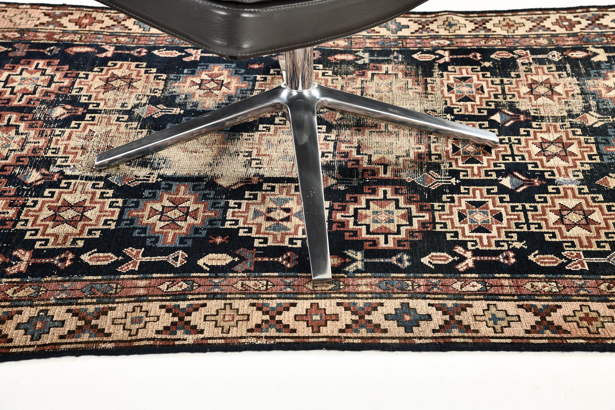 Antiker persischer Malayer-Läufer aus Persien (Handgeknüpft) im Angebot