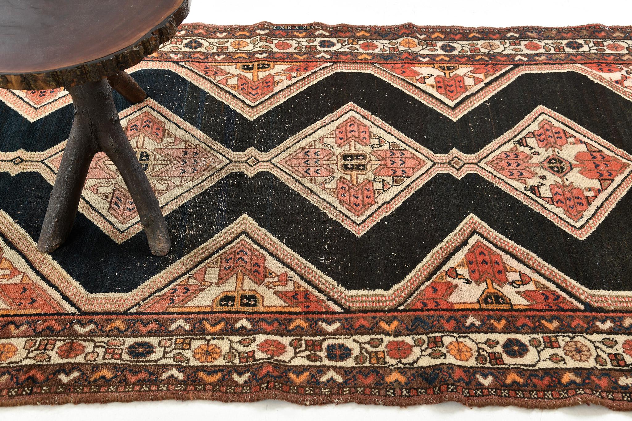 Antigua alfombra persa Malayer en Bueno estado para la venta en WEST HOLLYWOOD, CA