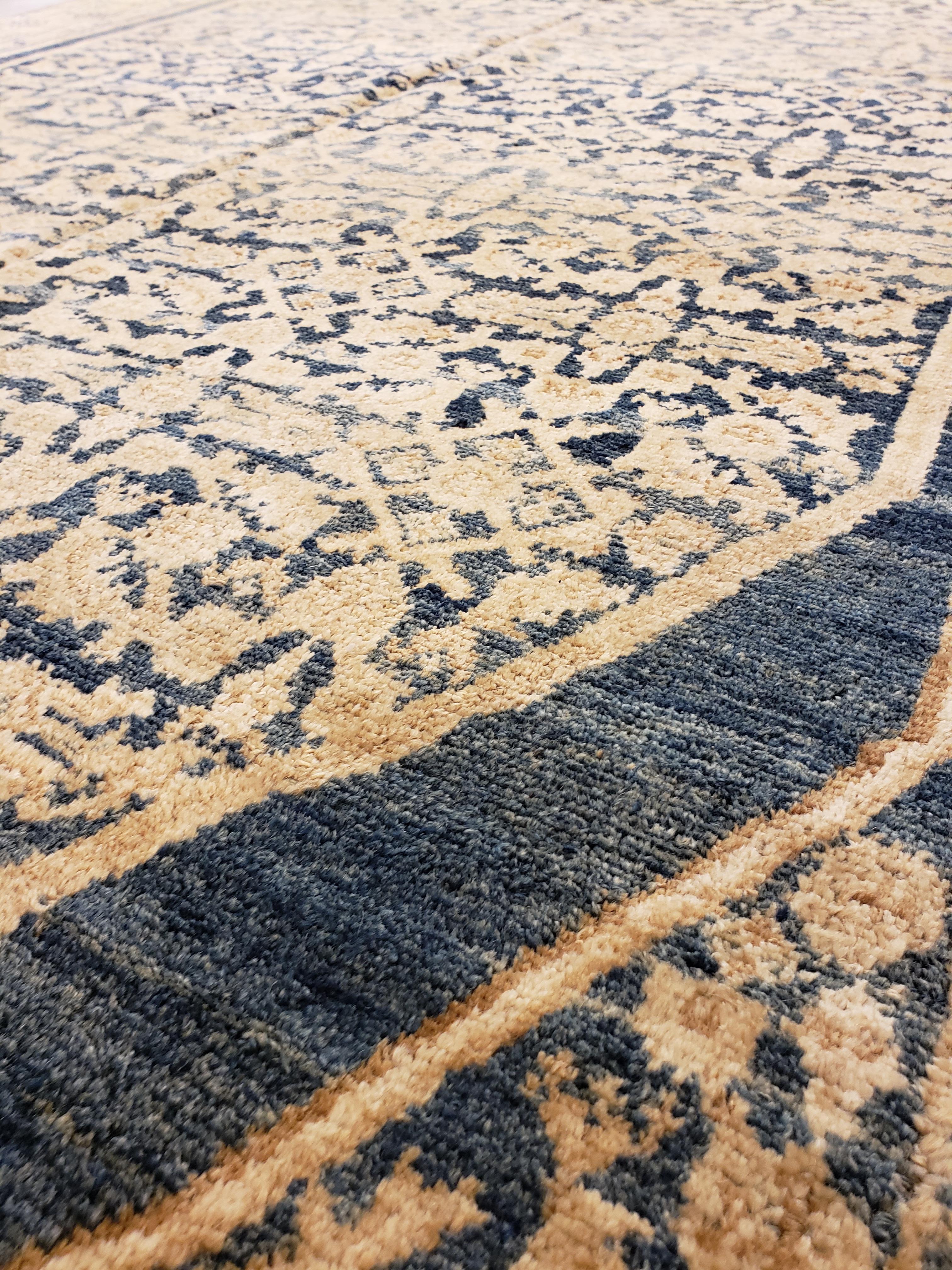 Antique Persian Malayer Runner, Handmade Oriental Rugs, Navy, Light Blue, Cream In Excellent Condition For Sale In Port Washington, NY