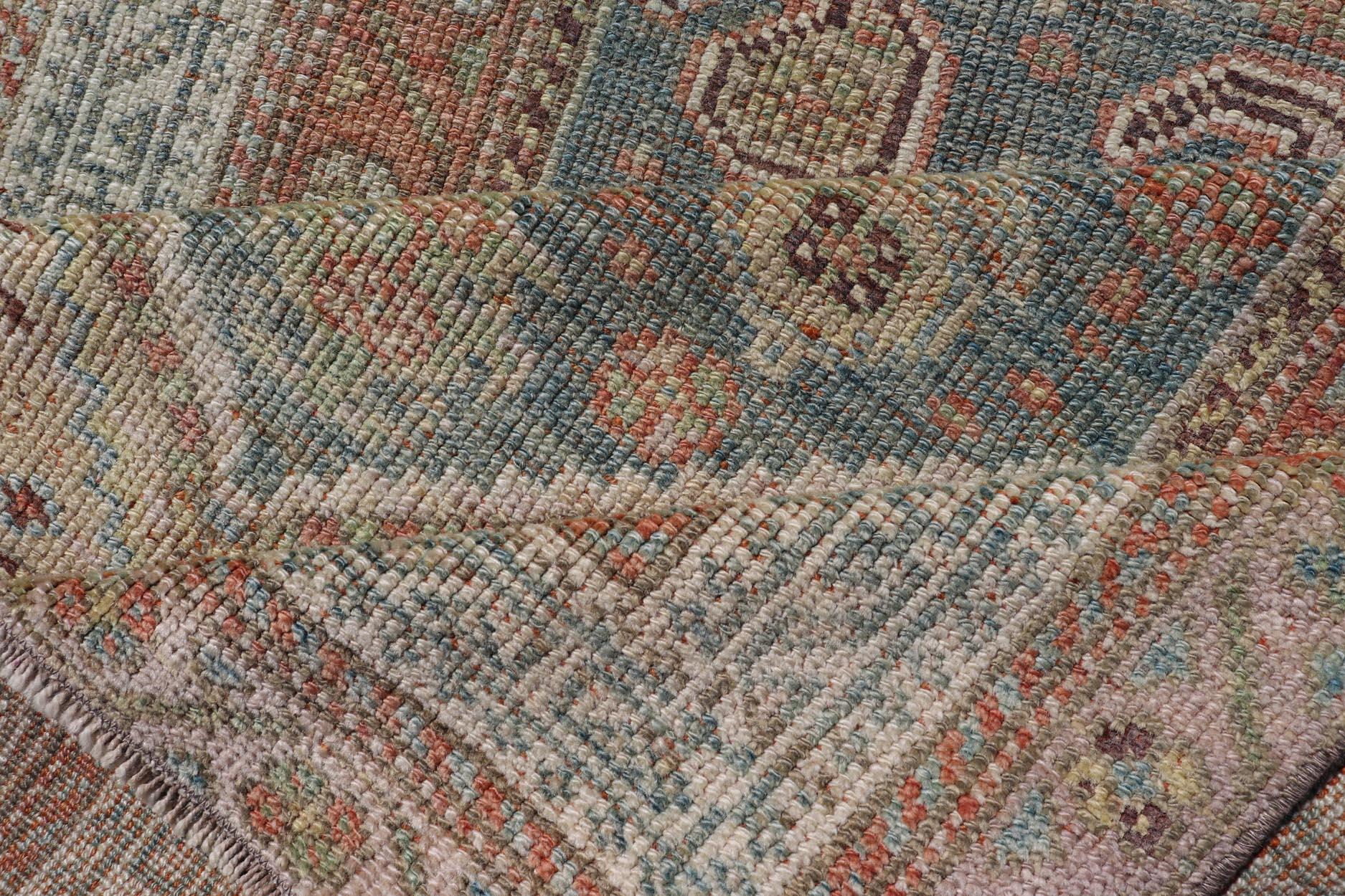 Antique Persian Malayer Runner in Wool with Sub-Geometric Design For Sale 3