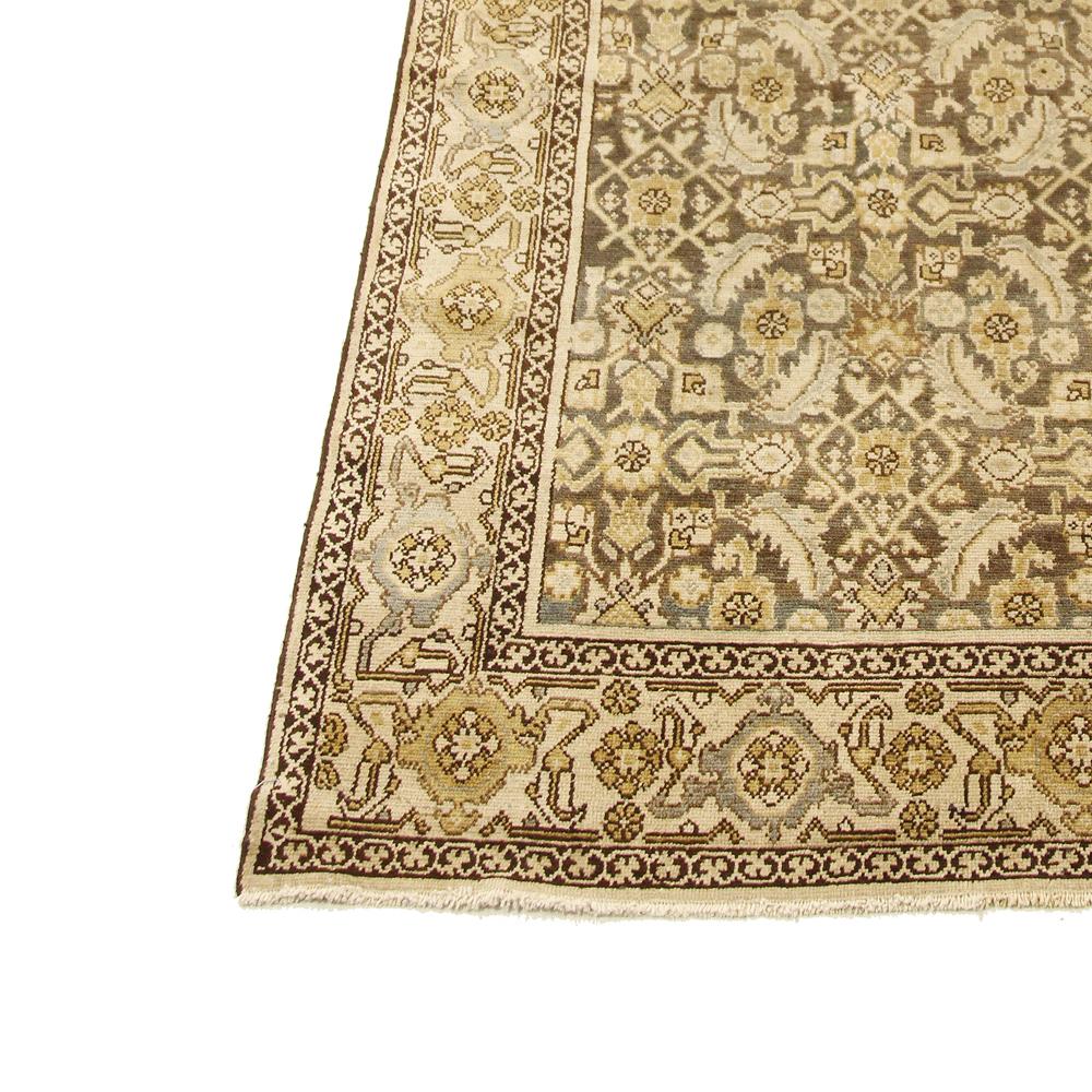 Antique Persian Malayer Runner Rug with Gray and Beige Botanical Details In Excellent Condition For Sale In Dallas, TX