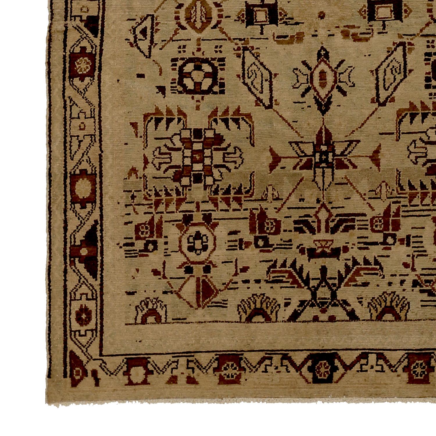 Perse Tapis persan ancien Malayer avec motif tribal sur fond brun en vente