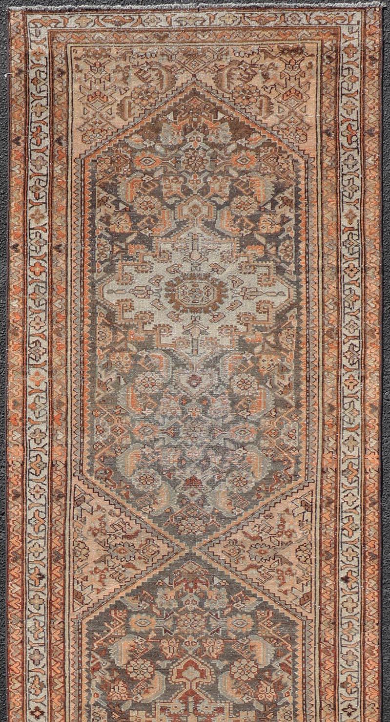 Antique Malayer runner, rug EMB-9607-P13511, country of origin / type: Persian / Malayer, circa Early-20th Century.

Measures: 3'1 x 13'0.