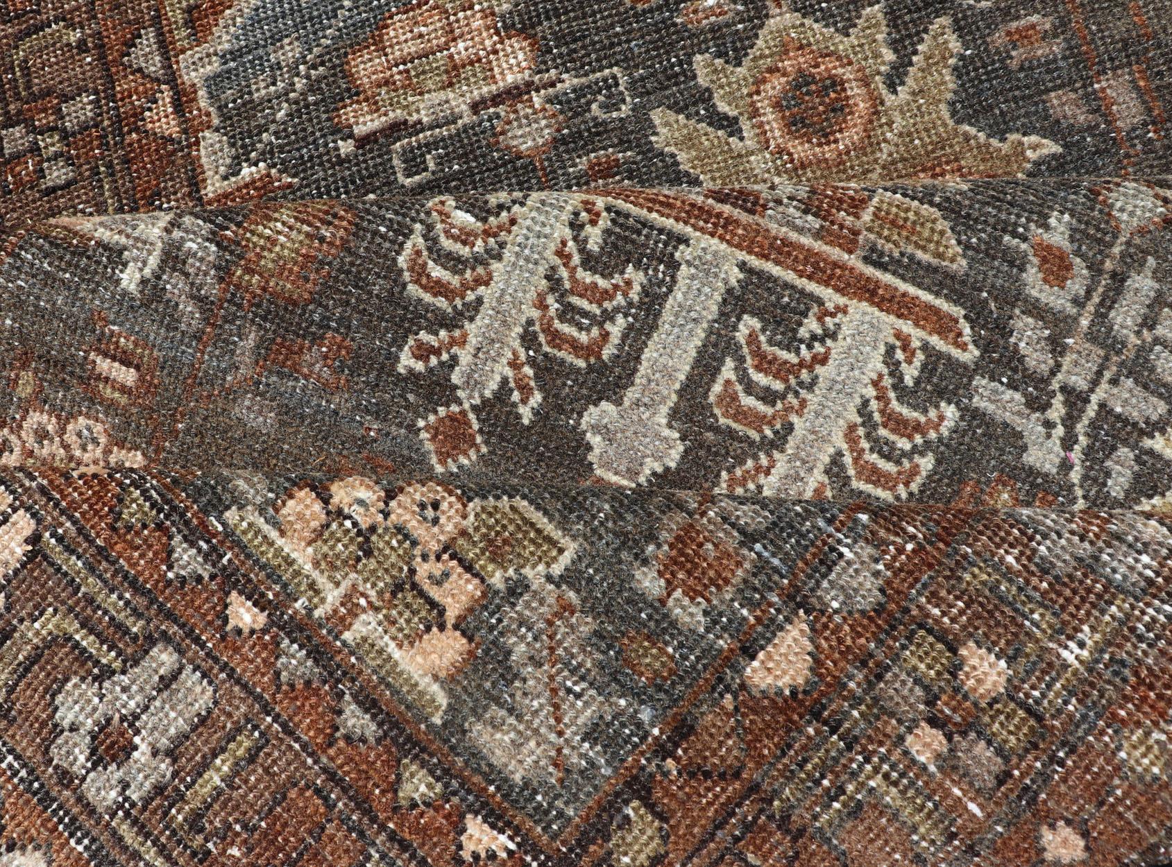 Antico runner persiano Malayer con design a medaglioni 2'9 x 14'3 In condizioni buone in vendita a Atlanta, GA