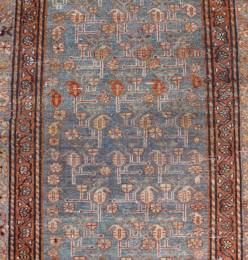 Antiker persischer Malayer-Läufer aus Persien mit blauem Feld und Blumenmuster 2'10
