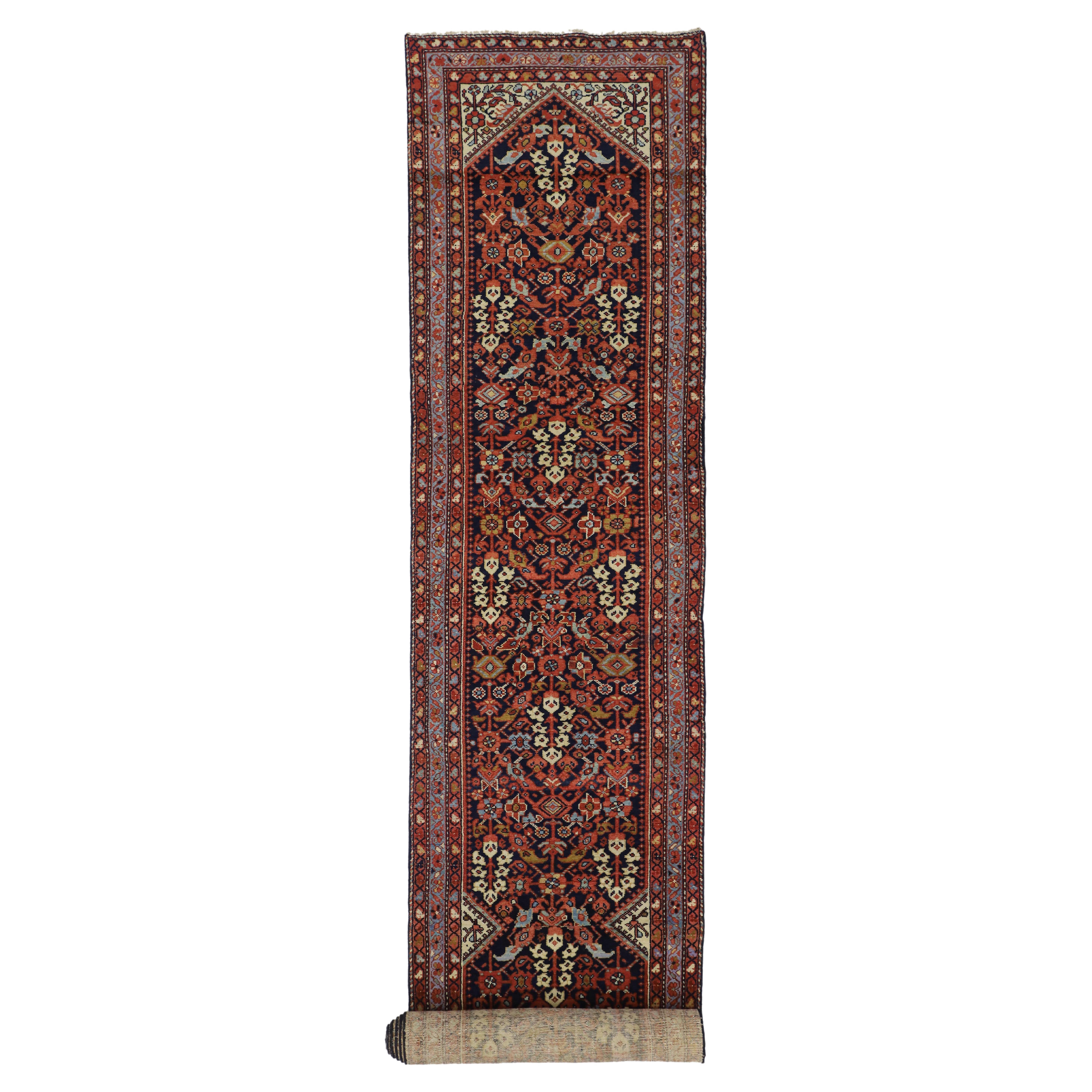 Tapis de couloir persan ancien Malayer avec fleur de Hinnai Guli, long tapis de couloir