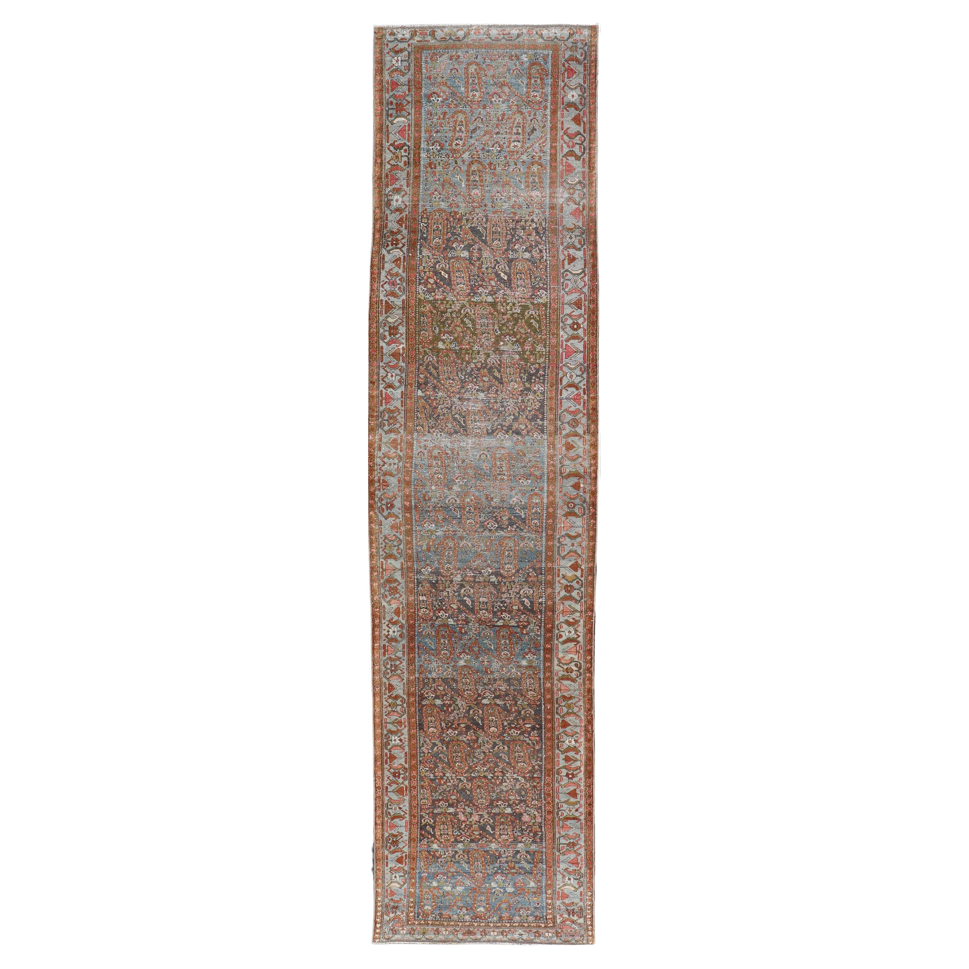 Antiker persischer Malayer Läufer mit komplizierten Paisley- und Blumenmotiven 3'6 x 16'1 im Angebot