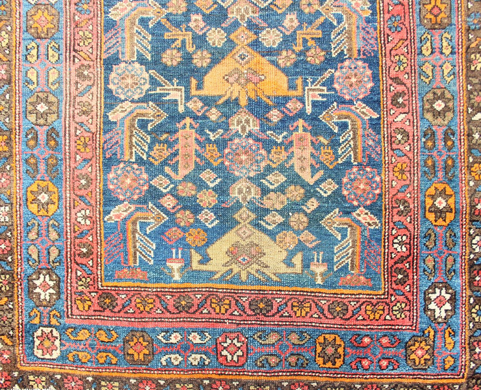 Antiker persischer Malayer Läufer mit reichem botanischem Design 3'8 x 9'8 (Handgeknüpft) im Angebot