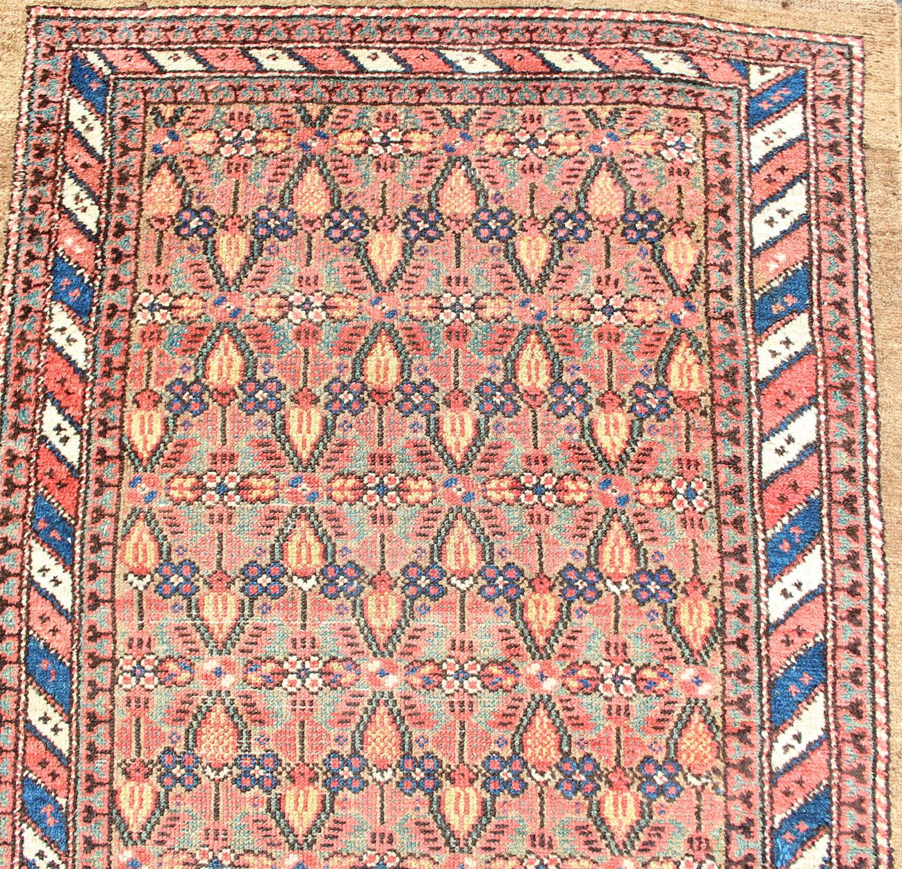 Antike persische Malayer Läufer mit Soft Blue und Apricot 3'3 x 13'3 (Persisch) im Angebot