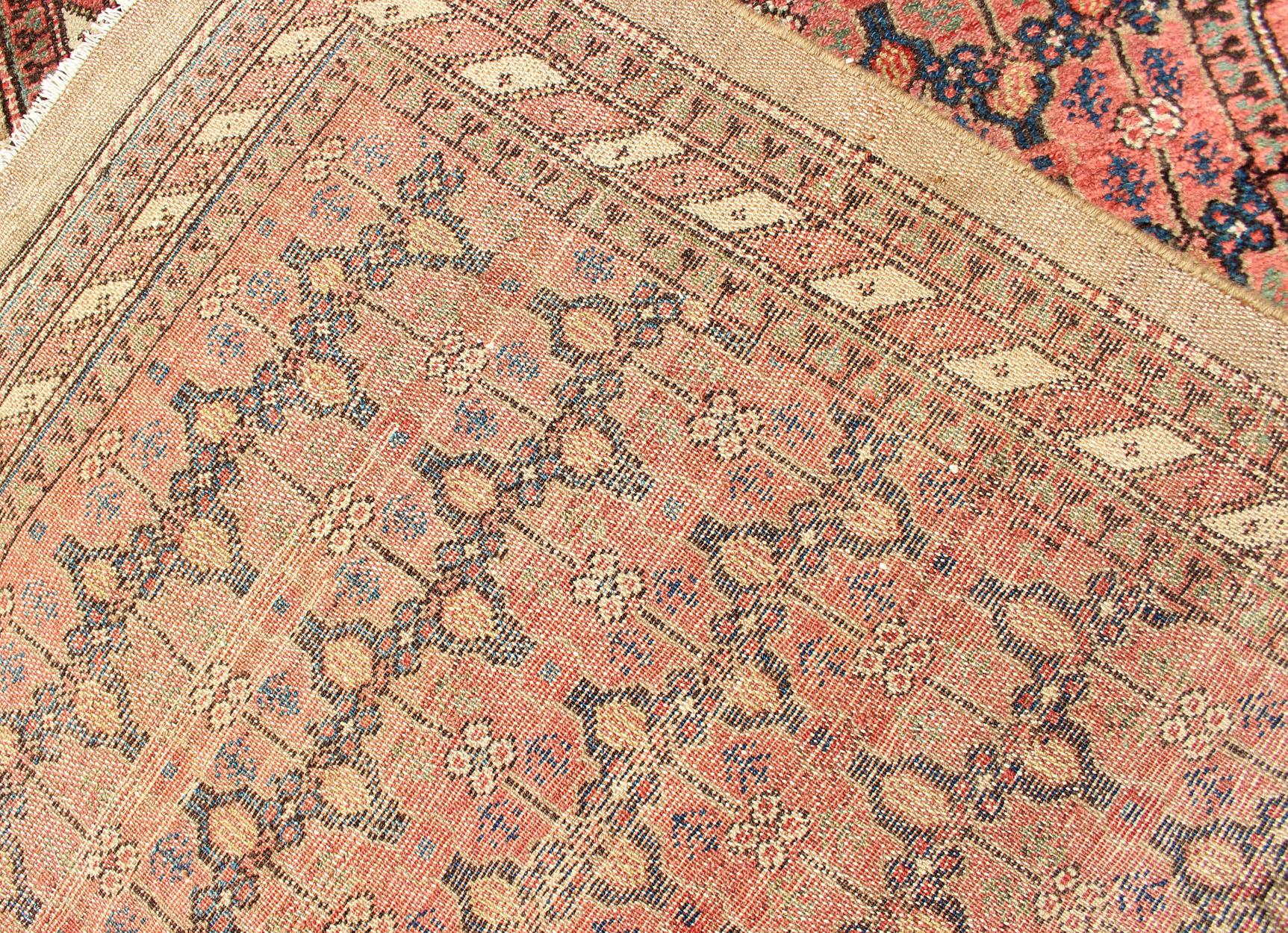 Antike persische Malayer Läufer mit Soft Blue und Apricot 3'3 x 13'3 im Angebot 1