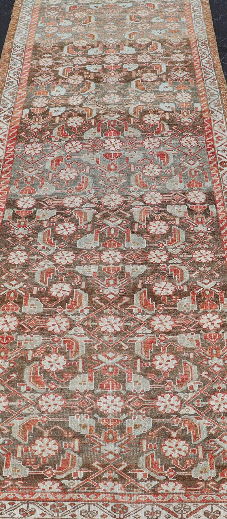 Antique Persian Malayer with Sub-Geometric Floral Design in Reds & Earthy Tones In Good Condition For Sale In Atlanta, GA