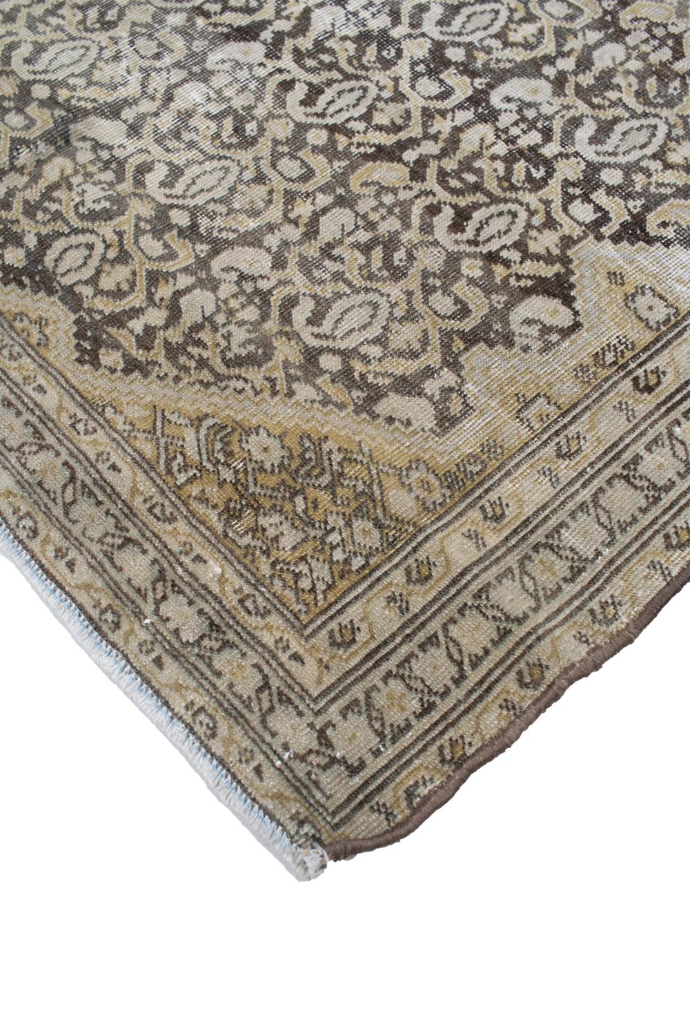 Antique Persian Malayer Yastik Rug In Good Condition For Sale In West Palm Beach, FL