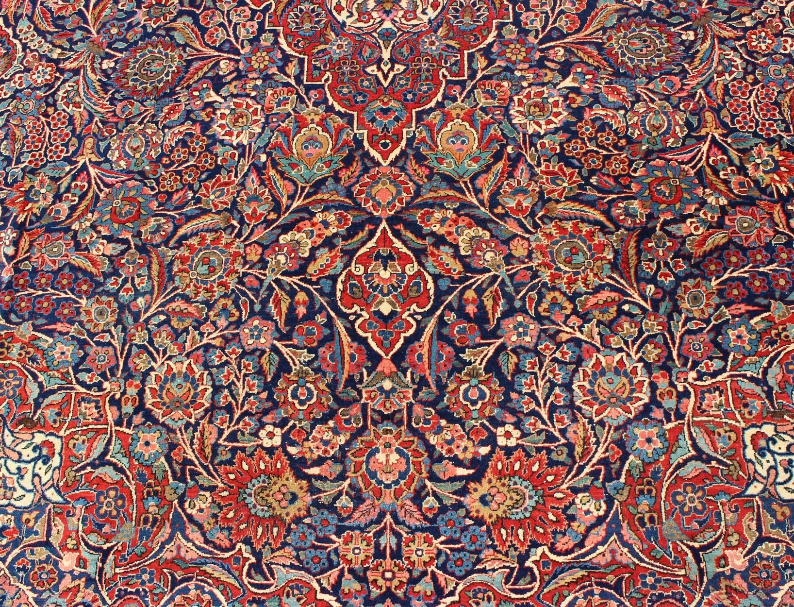 Antique Persian Fine Manchester Classic Kashan rug with Medallion Design For Sale 5
