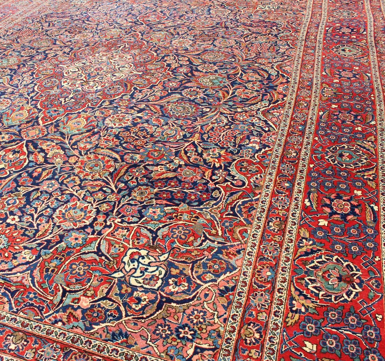 Wool Antique Persian Fine Manchester Classic Kashan rug with Medallion Design For Sale