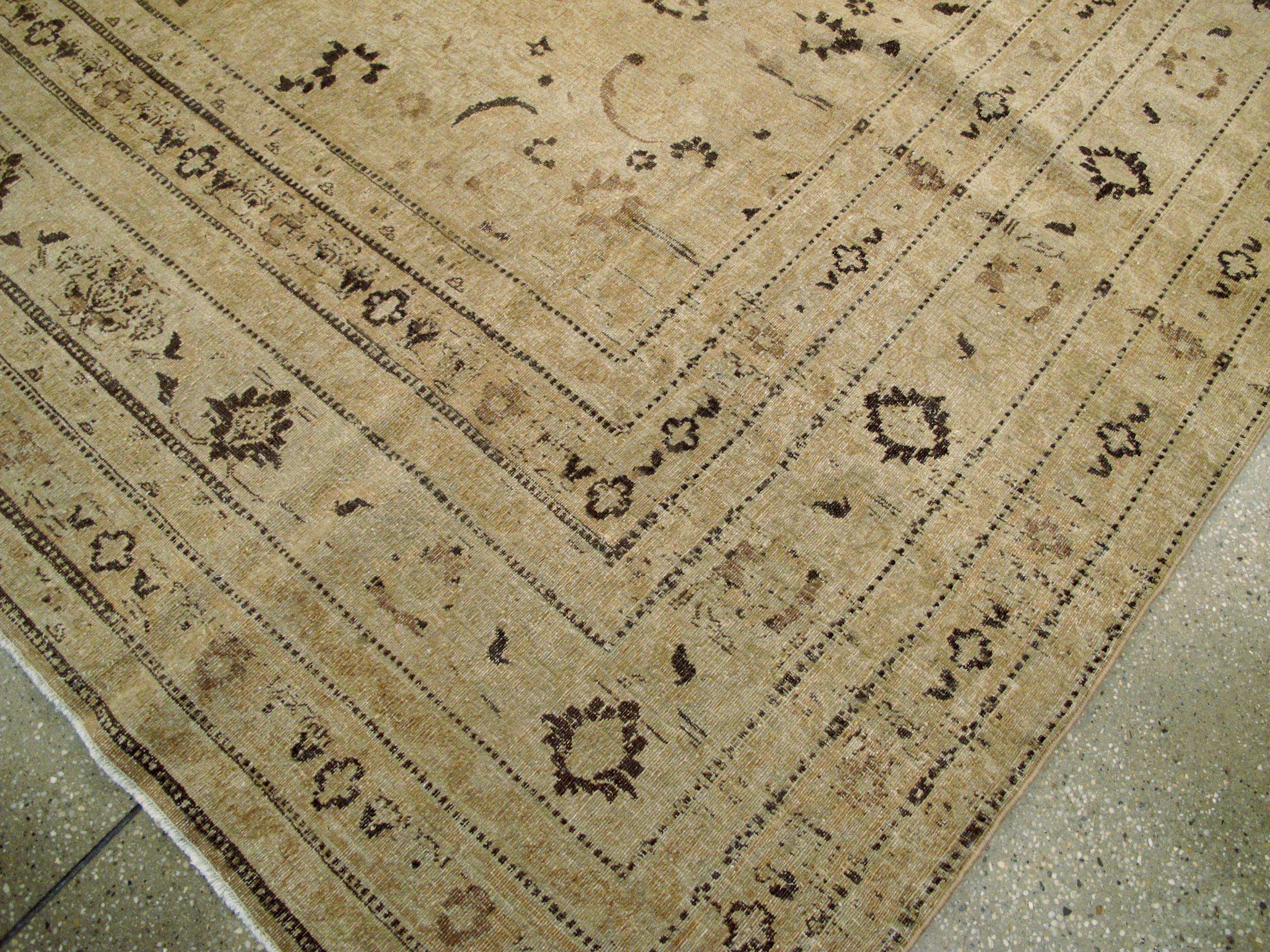 Antique Persian Mashad Carpet 3