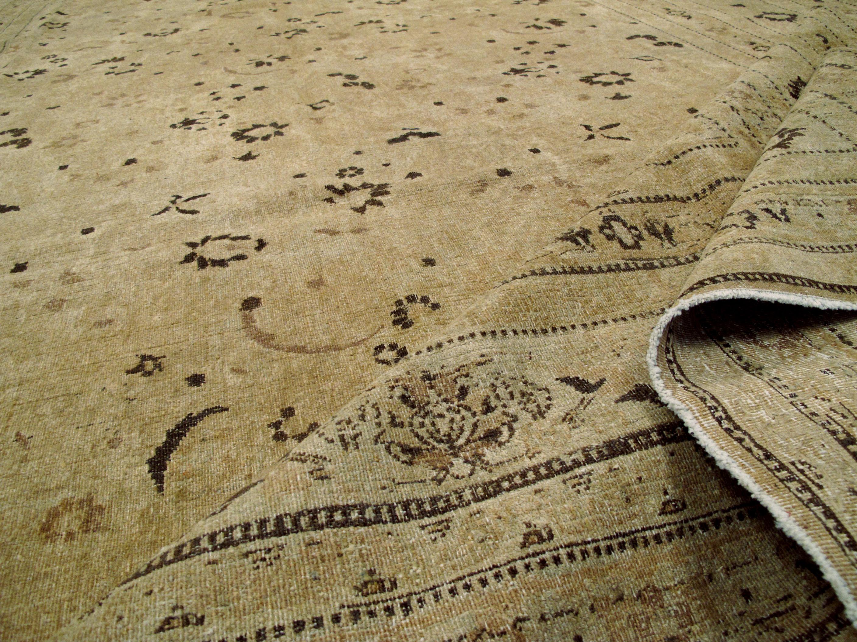 Antique Persian Mashad Carpet 4