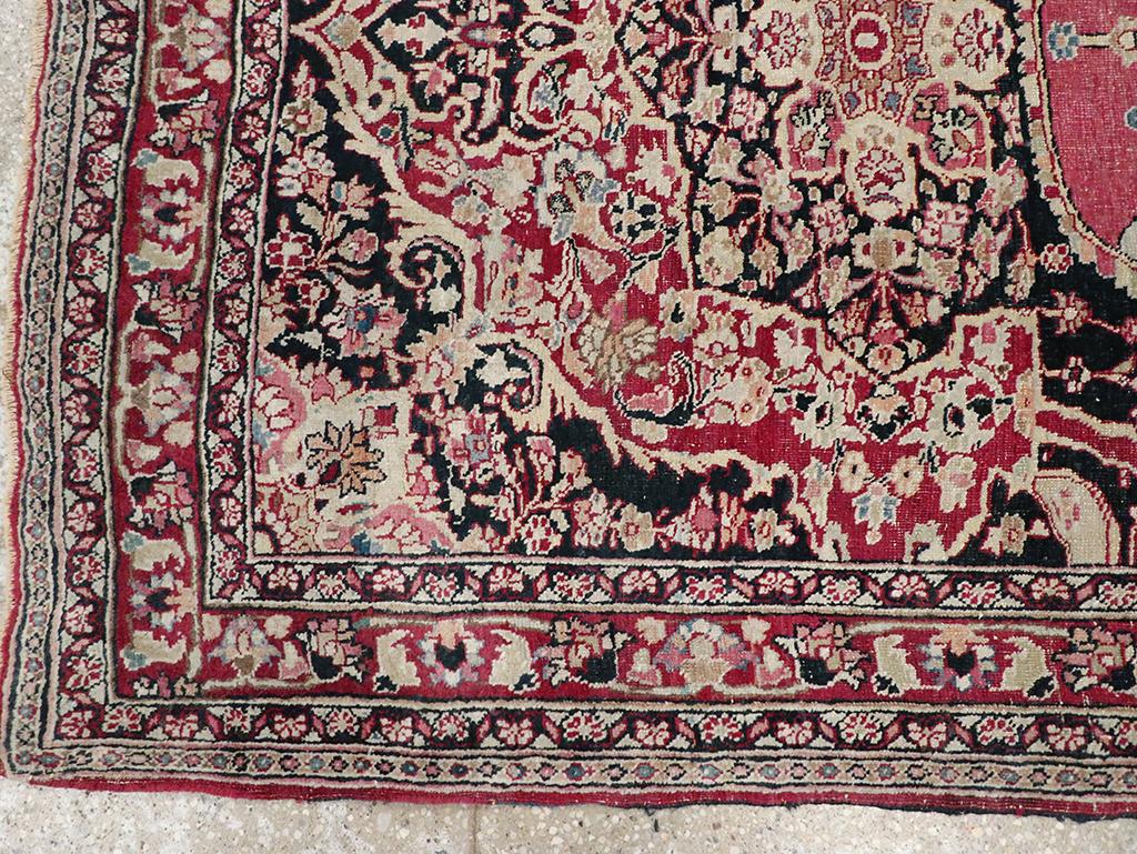 Tapis persan ancien Mashad Bon état - En vente à New York, NY