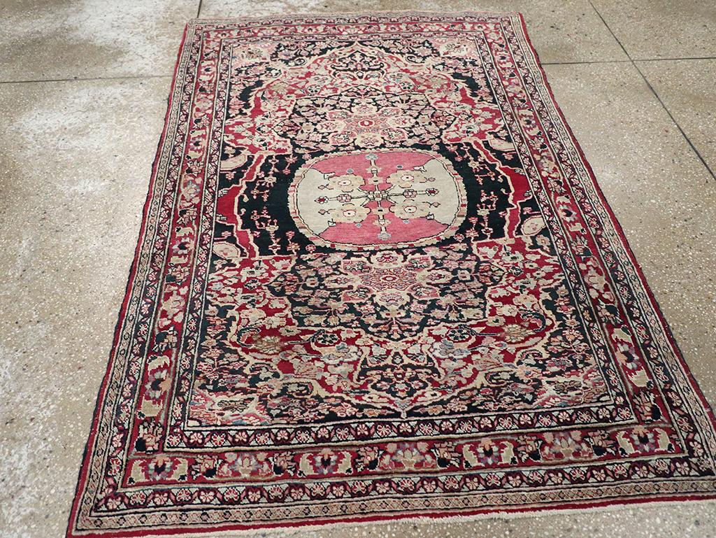 Milieu du XXe siècle Tapis persan ancien Mashad en vente