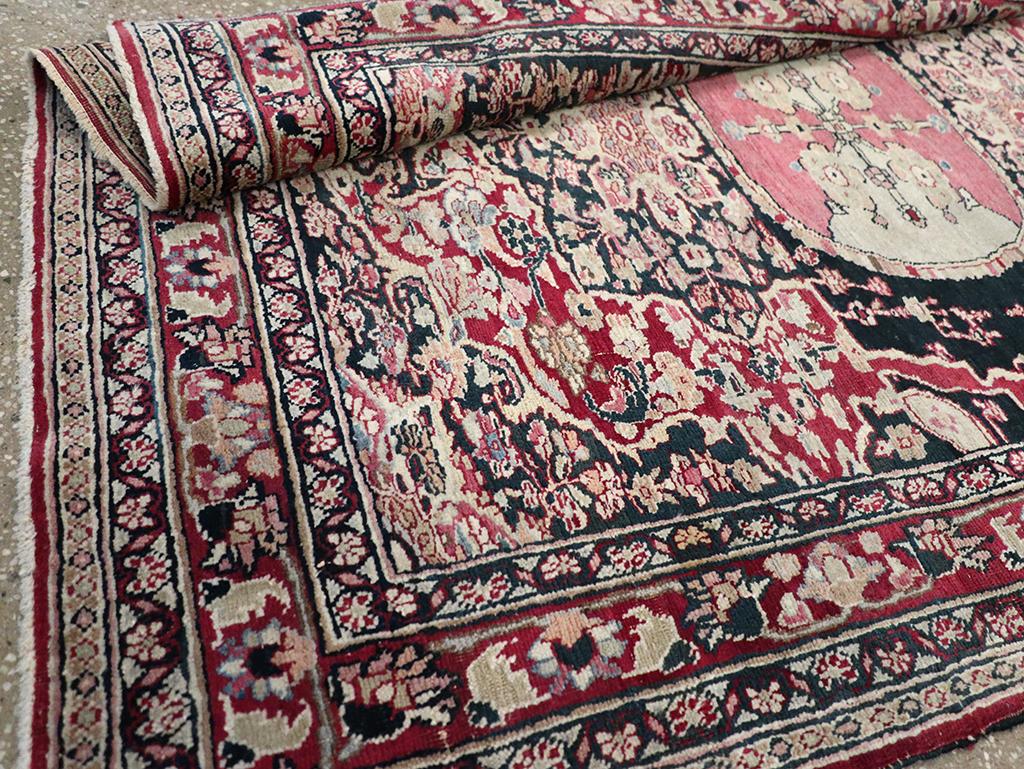 Tapis persan ancien Mashad en vente 1