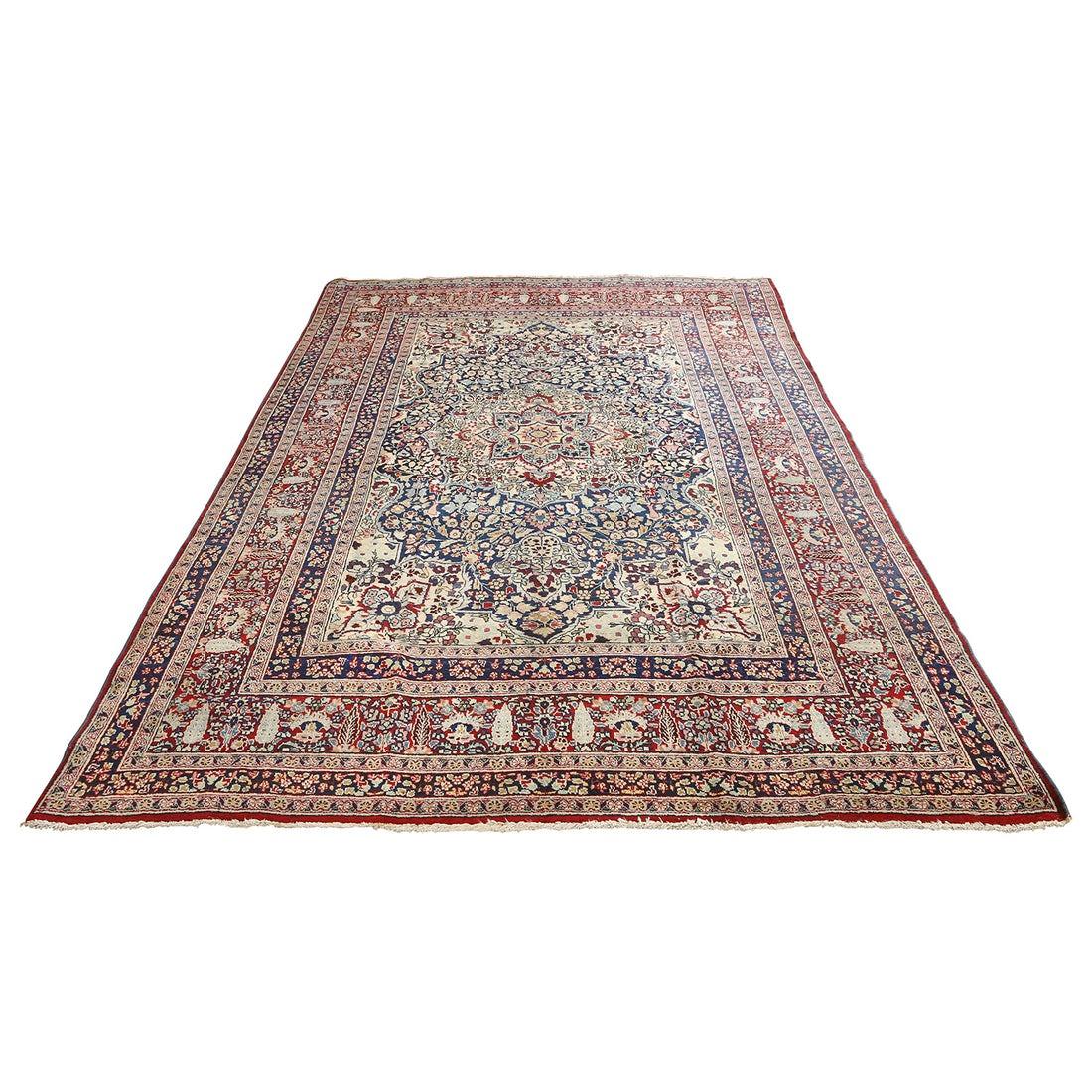 Tappeto antico Mashad in lana e cotone 10'2x6'8

Key Detail:
Pile: Lana
Fondazione: Cotone
Origine: Mashad
Design: medaglione centrale
Età approssimativa: 100 anni
Qualità (KPI): 250
Condizioni: buone
Dimensioni: 10'2x6'8
Numero di inventario: