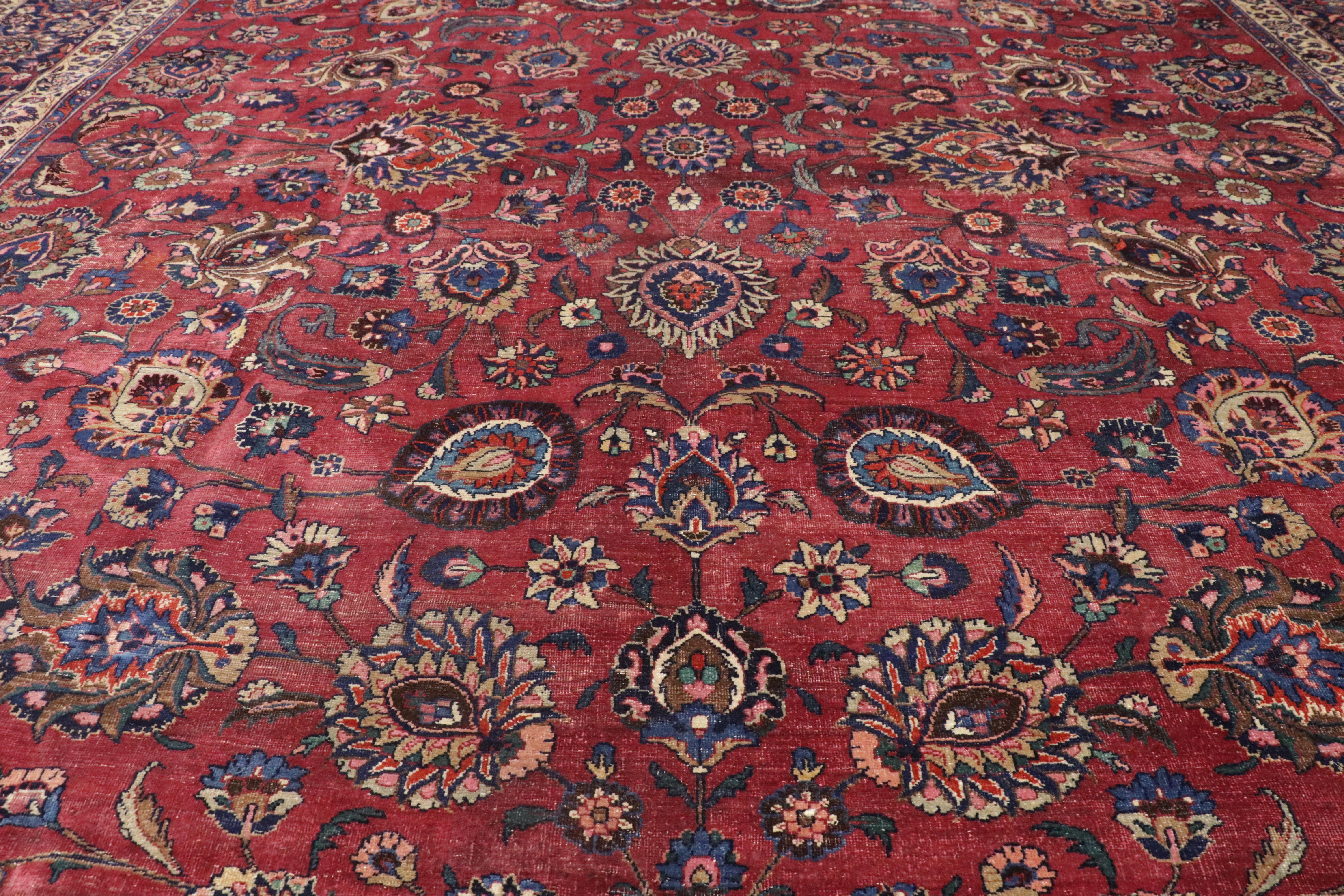 Antiker persischer Mashhad-Teppich in Hotel-Lobby-Größe im Angebot 1