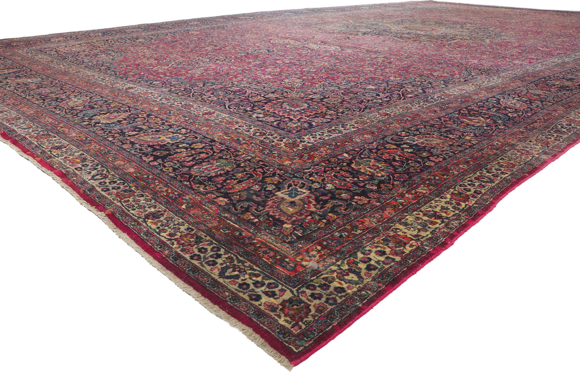 78415 tappeto antico persiano Mashhad, 14'03 x 24'08. Con le sue dimensioni sontuose, i suoi incredibili dettagli e la sua consistenza, questo tappeto persiano antico Mashhad in lana annodata a mano è una visione accattivante di bellezza
