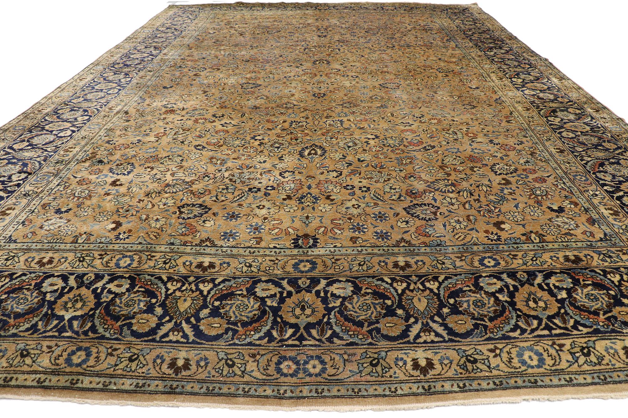 Antique Persian Mashhad Rug, Refined Elegance Meets Stately Decadence In Good Condition For Sale In Dallas, TX