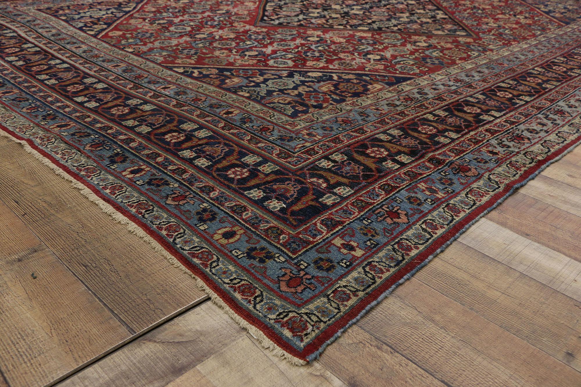 20th Century Antique Persian Mashhad Rug with Traditional Style For Sale