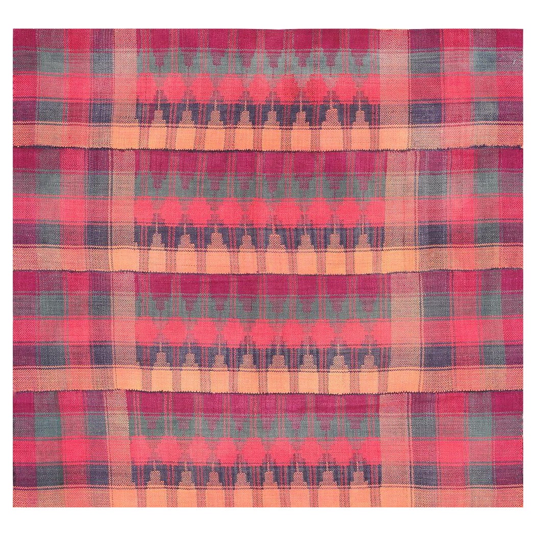 Kilim persan ancien de Mazandéran. Taille : 6 pieds x 6 pieds 3 po.