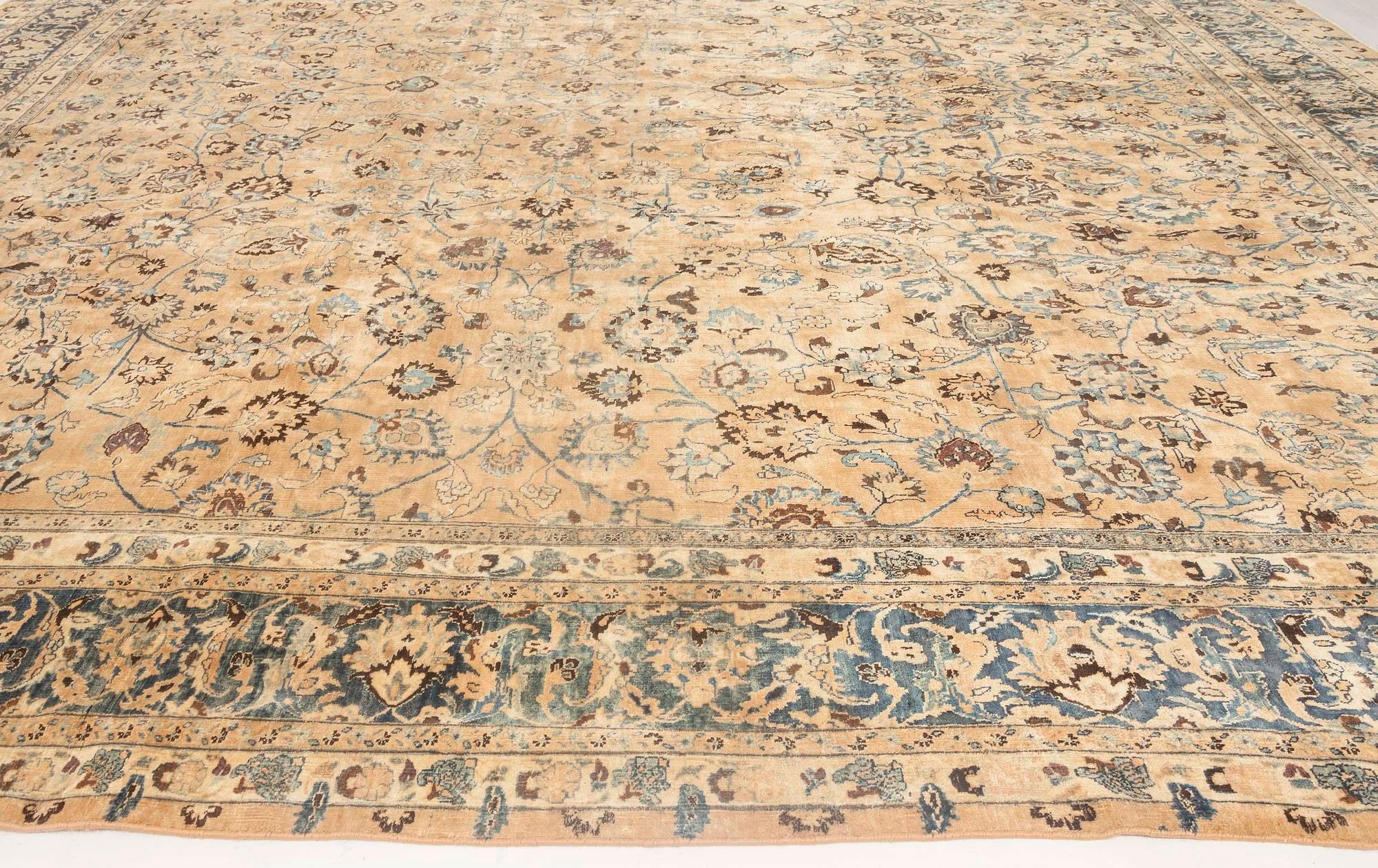 Early 20th Century Persian Meshad Blue, Beige, Brown Handmade Wool Rug For Sale 2