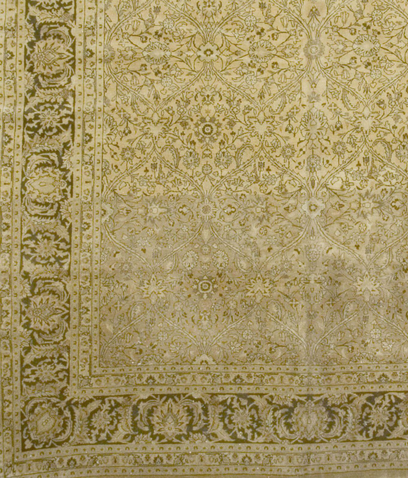 Antiker persischer Meshad-Wollteppich aus Meshad, handgeknüpft, um 1900, 9'7 x 13'2 cm (Handgeknüpft) im Angebot