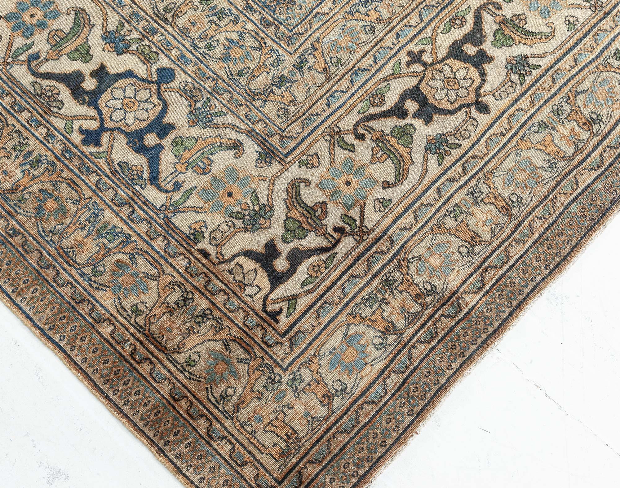 Antiker persischer Meshad-Teppich (Wolle) im Angebot