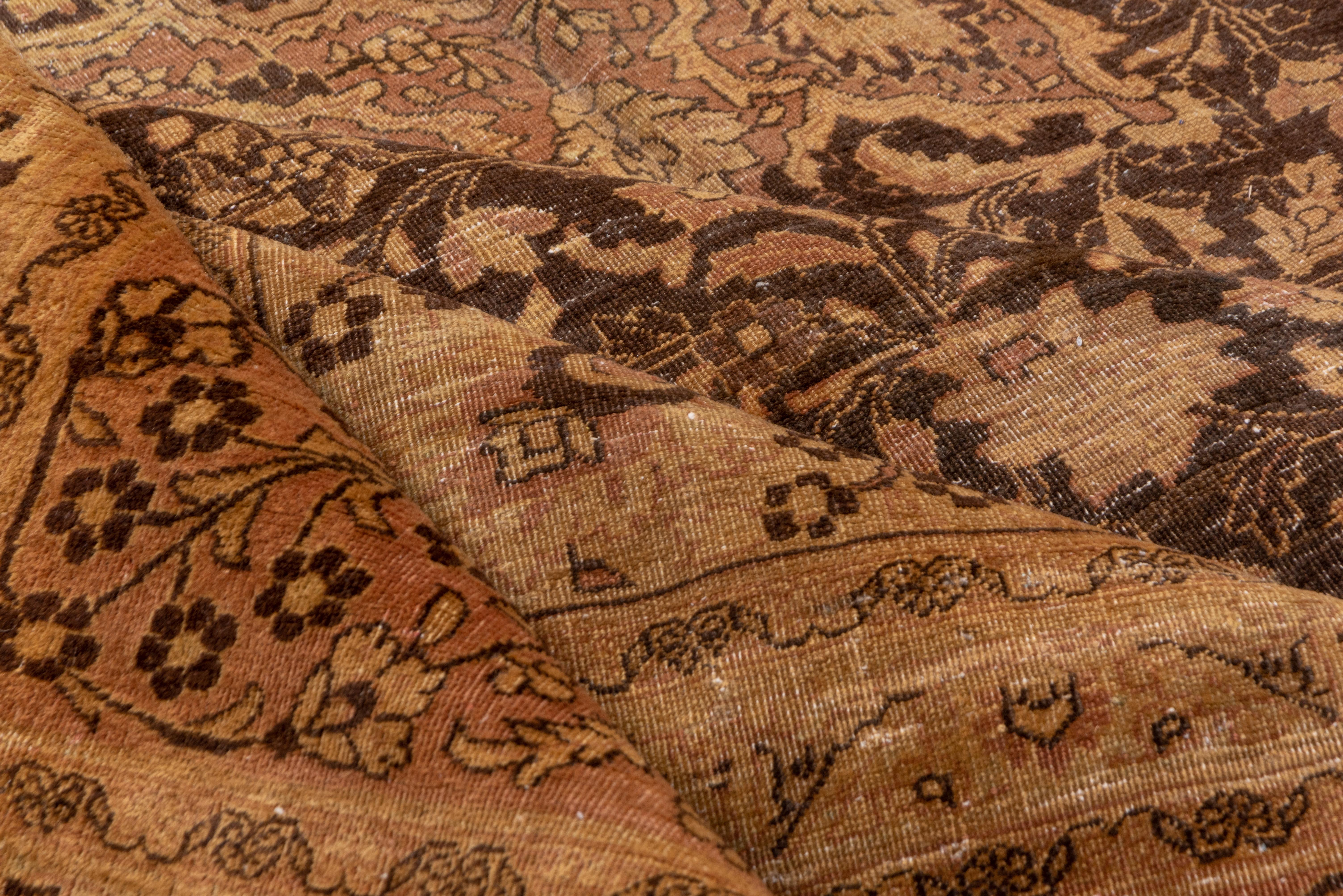 Antiker persischer Meshed-Teppich, um 1910 im Zustand „Gut“ im Angebot in New York, NY