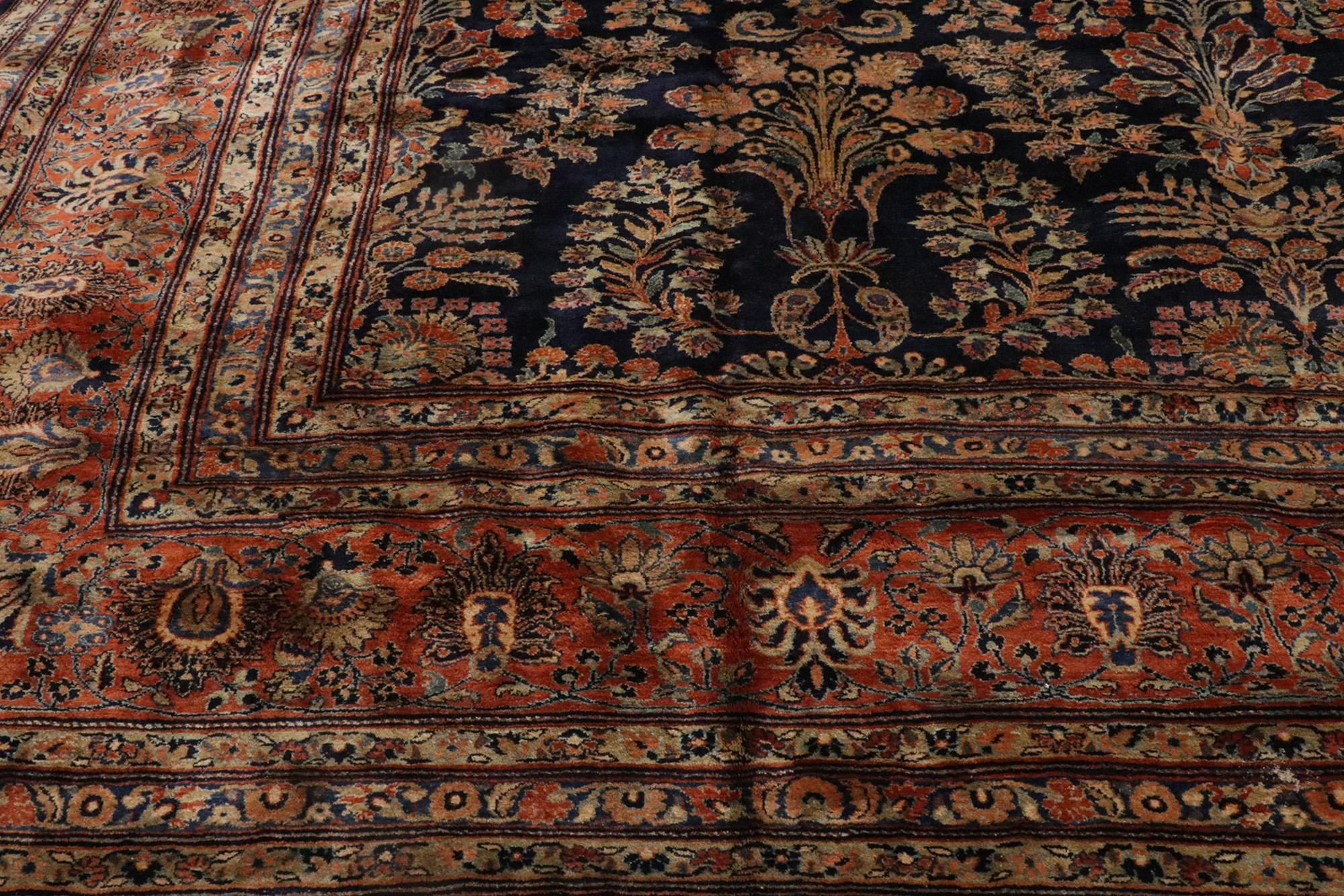 1900's Persian Mohajeran Sarouk Carpet with Traditional Style 9