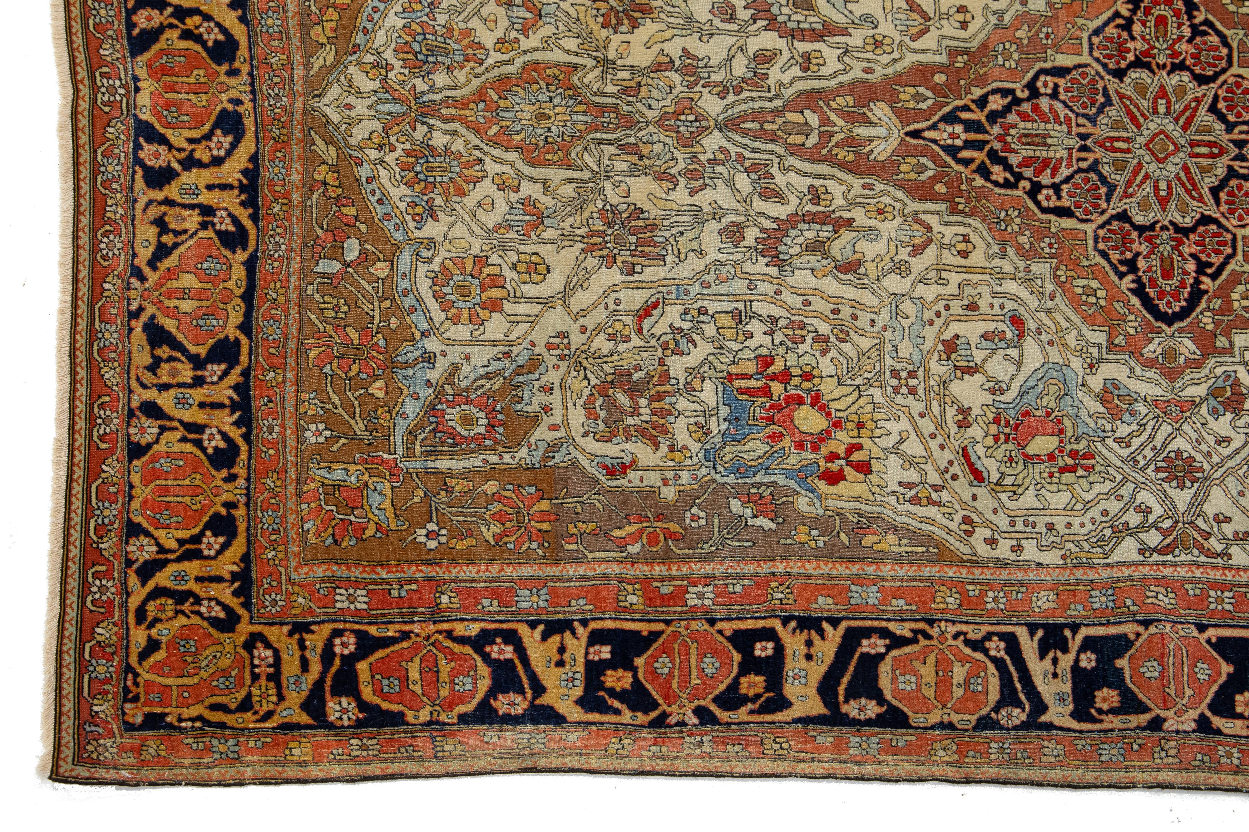 Fin du XIXe siècle Mohtasham persan ancien  Tapis en laine conçu à la main en beige Kashan en vente