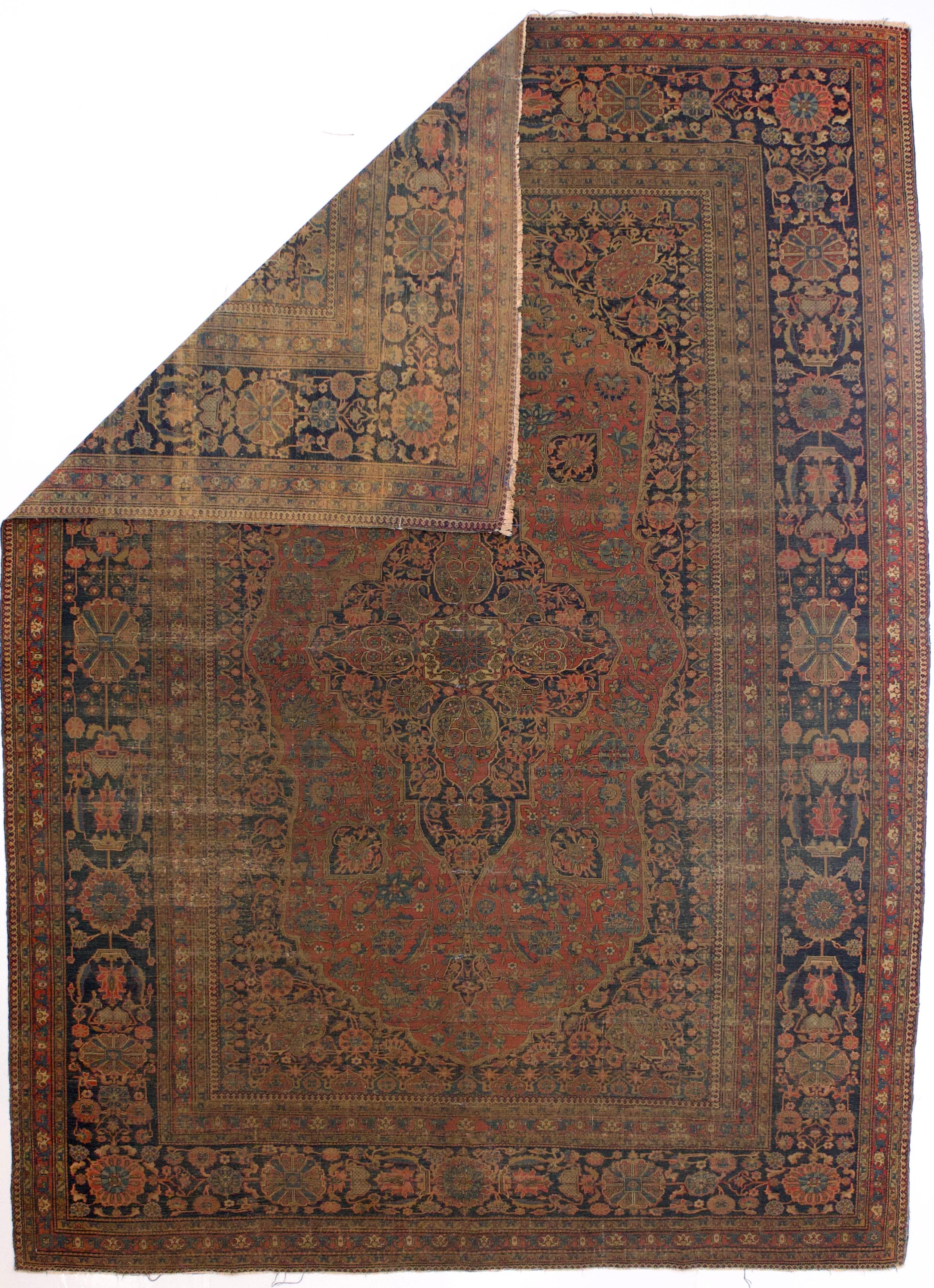 Antiker persischer Mohtasham Kashan Teppich 7'6'' x 10'3''. Die Teppiche der Revival-Periode wurden von zwei Generationen von Mohtashams von 1880 bis zum Ersten Weltkrieg mit importierter australischer Merinowolle aus Manchester gewebt. Samtige