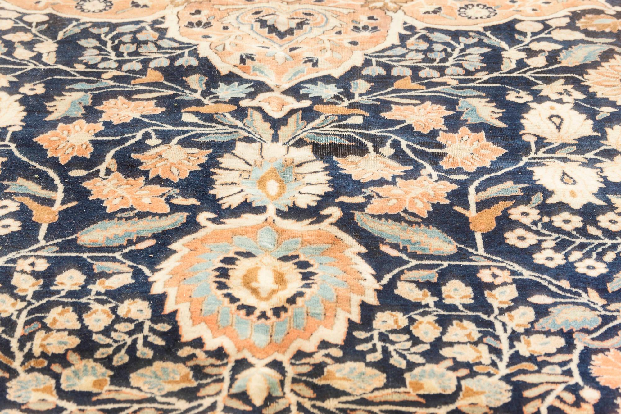Antique Persian Mohtashem Kashan Hand Knotted Rug In Good Condition For Sale In New York, NY