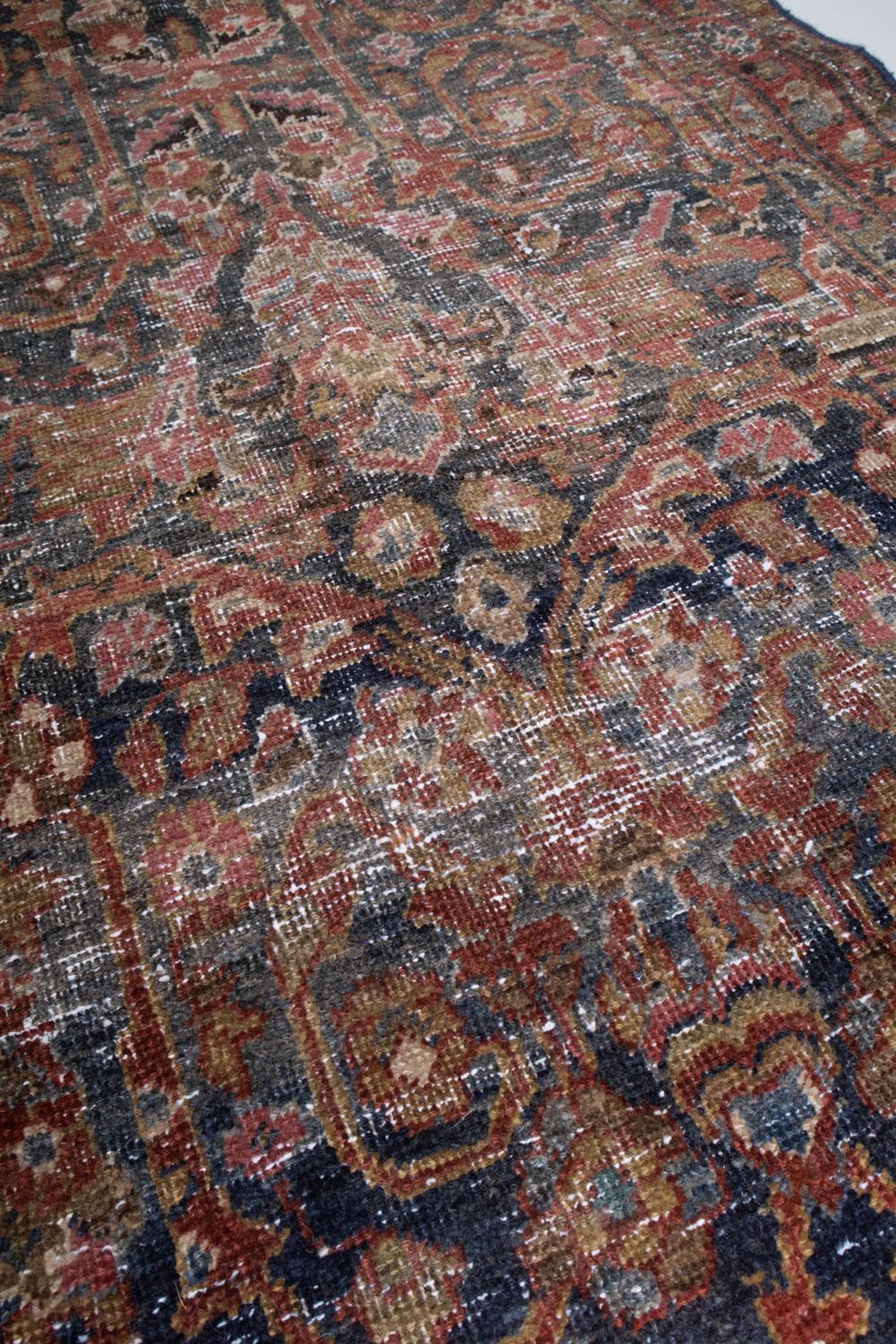 Perse Tapis de couloir persan ancien Mustafi Mahal en vente