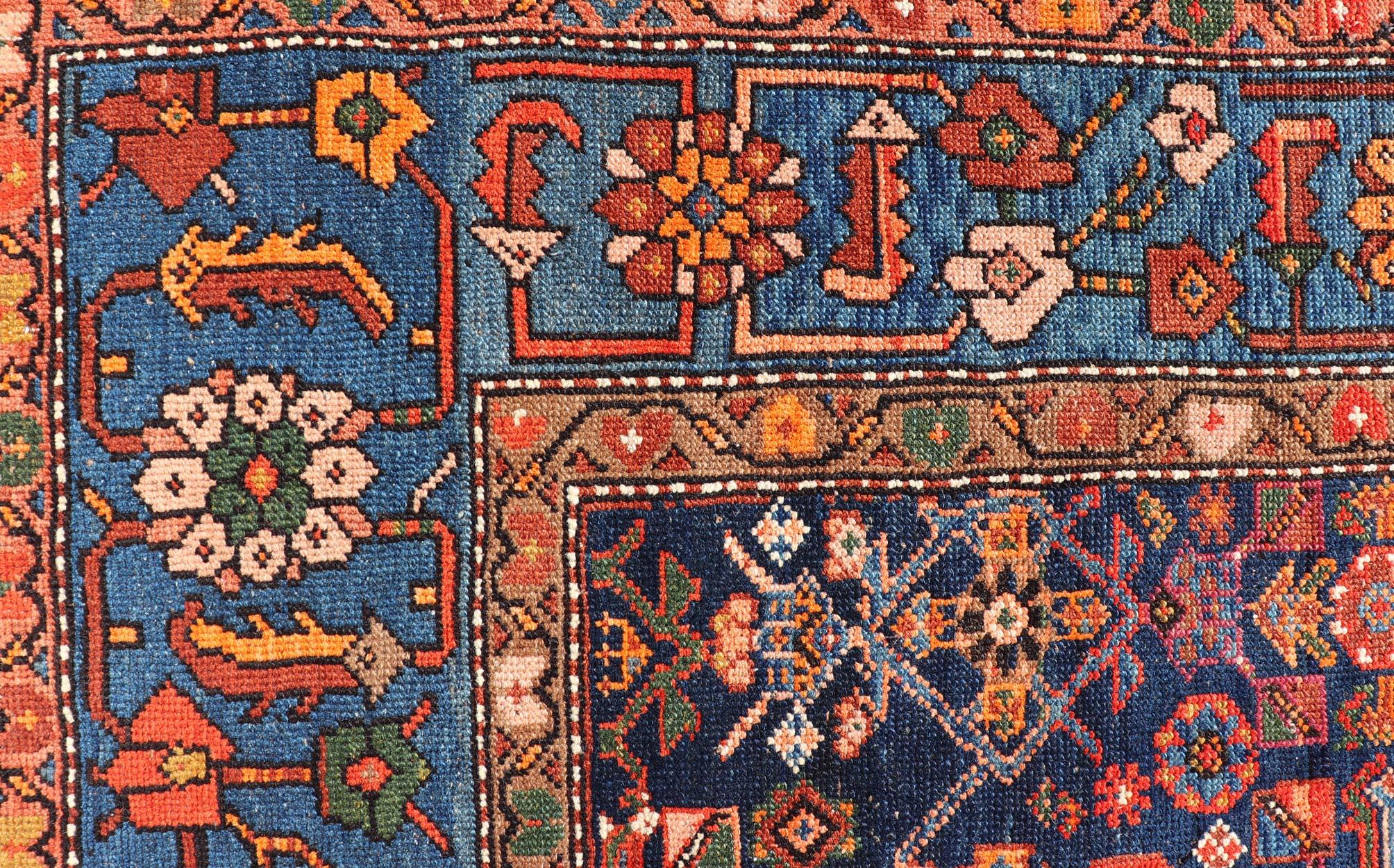 Antiker persischer Nahavand-Teppich mit Vivid geometrischen Mustern 4'3