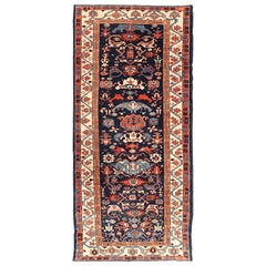 Antique Persan N.W. Tapis persan à motifs géométriques tribaux 3'9 x 8'6