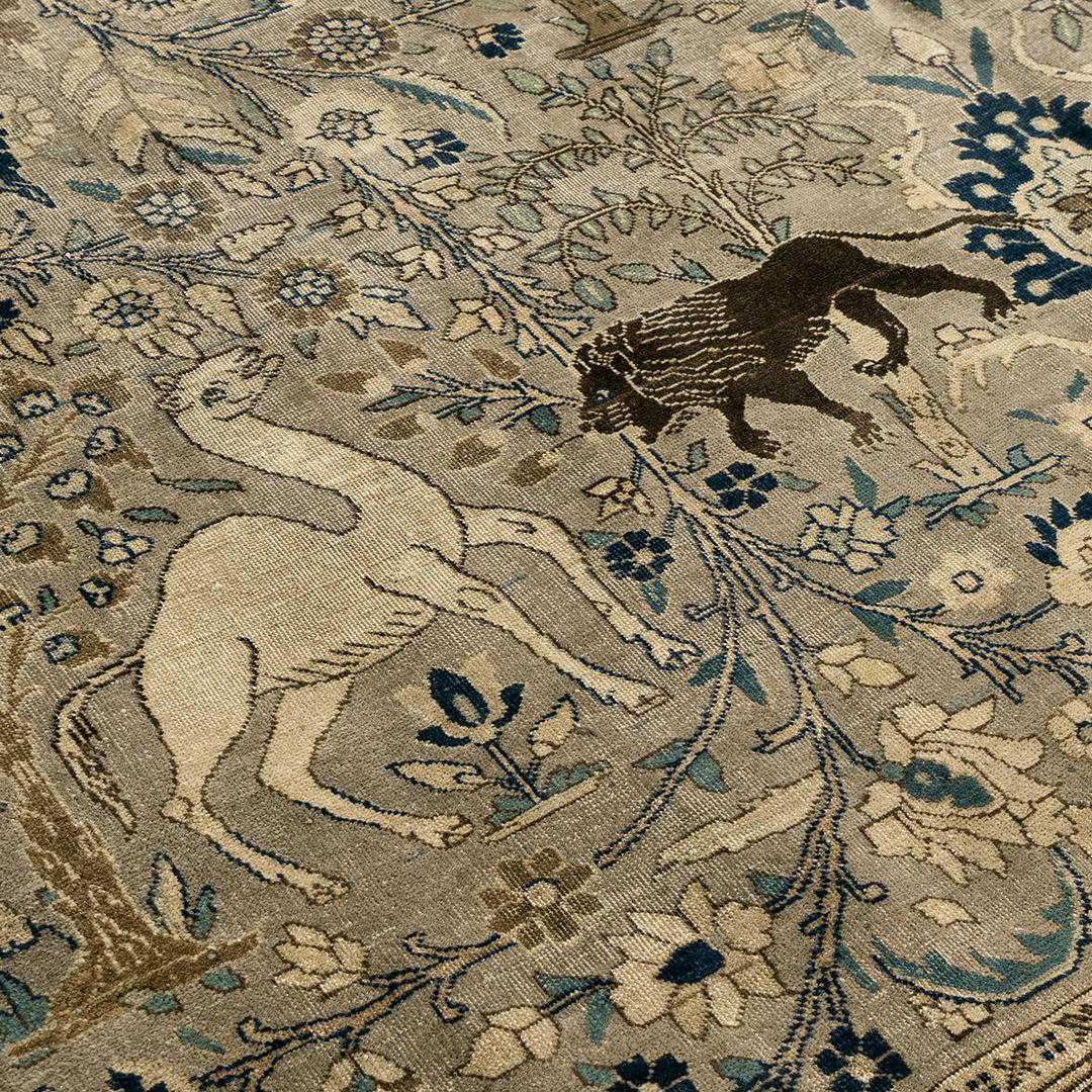 XIXe siècle Tapis persan ancien surdimensionné à motif d'animaux picturaux de Tabriz  13'3 x 20'5 pouces en vente