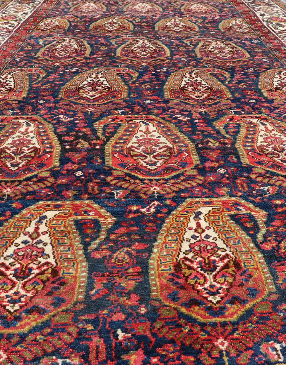 Antique Persian Paisley Field Hamadan in Multi-Tiered Border in Red and Blue In Good Condition For Sale In Atlanta, GA