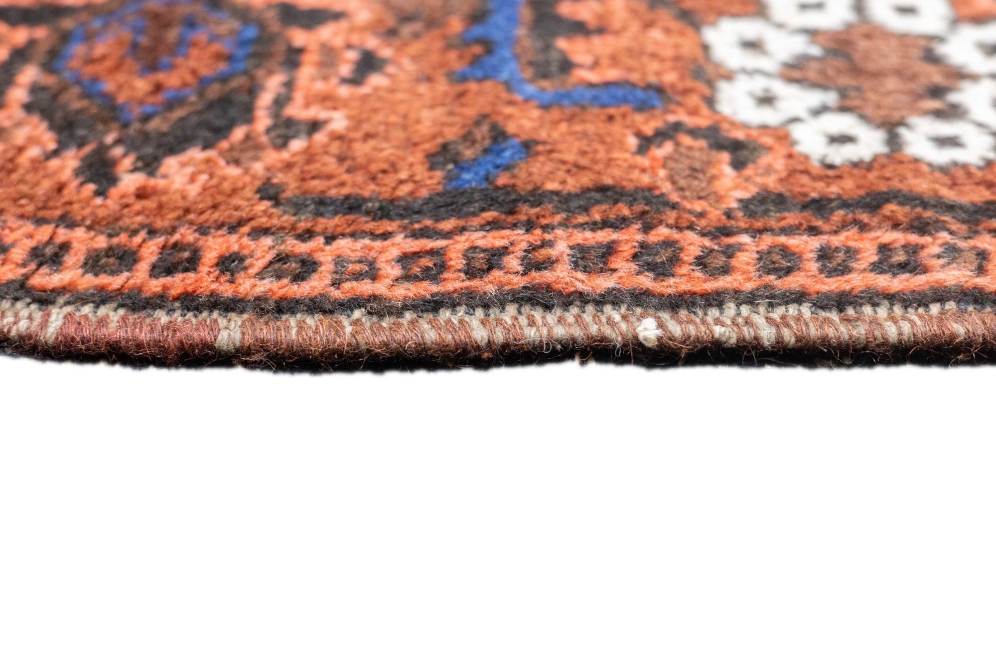 Antique Persian Pictoral Afshar Rug 3'11'' x 7'2'' In Good Condition For Sale In New York, NY