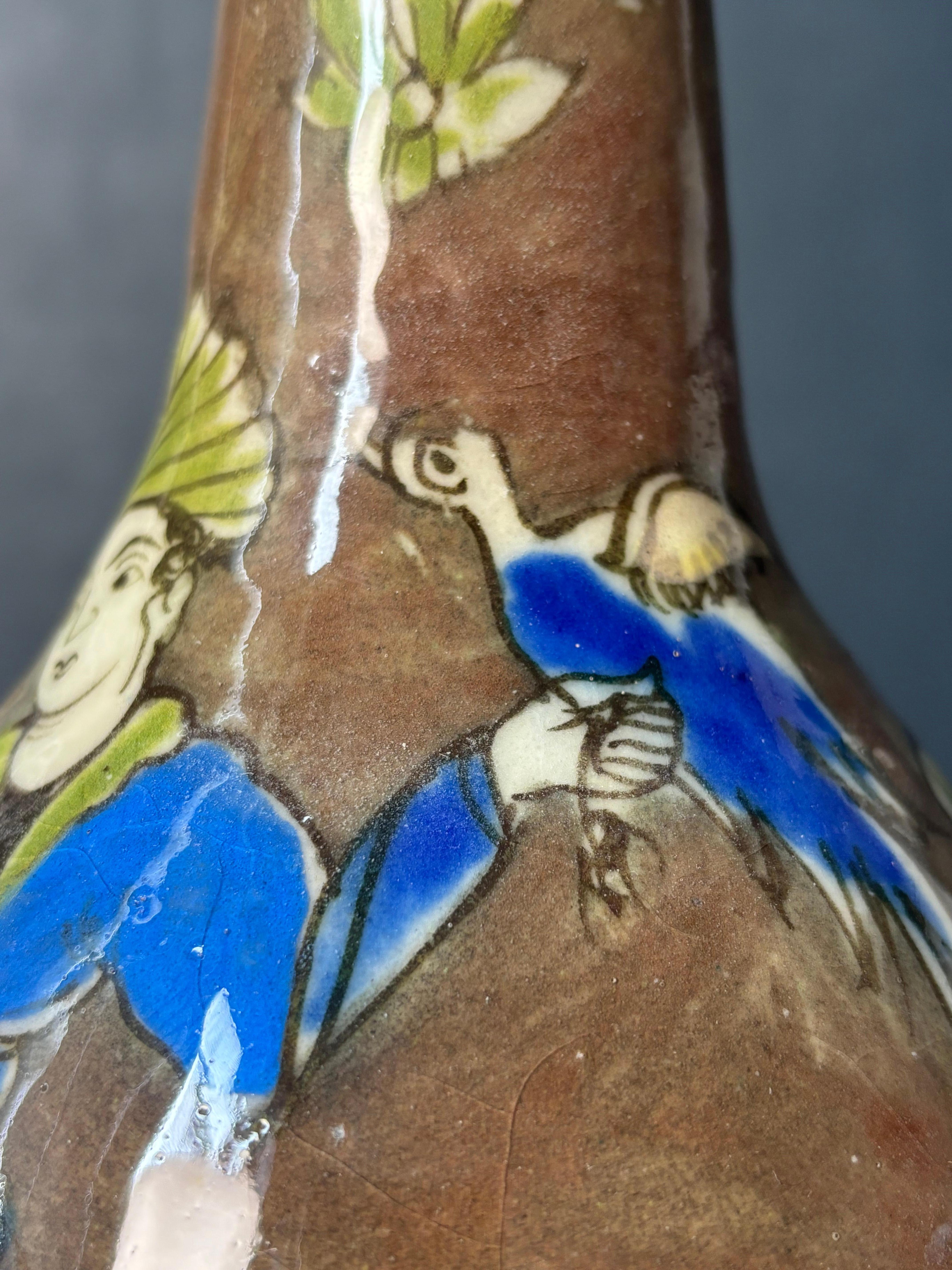 Antico vaso a bottiglia persiano della dinastia Qajar, XIX secolo in vendita 3