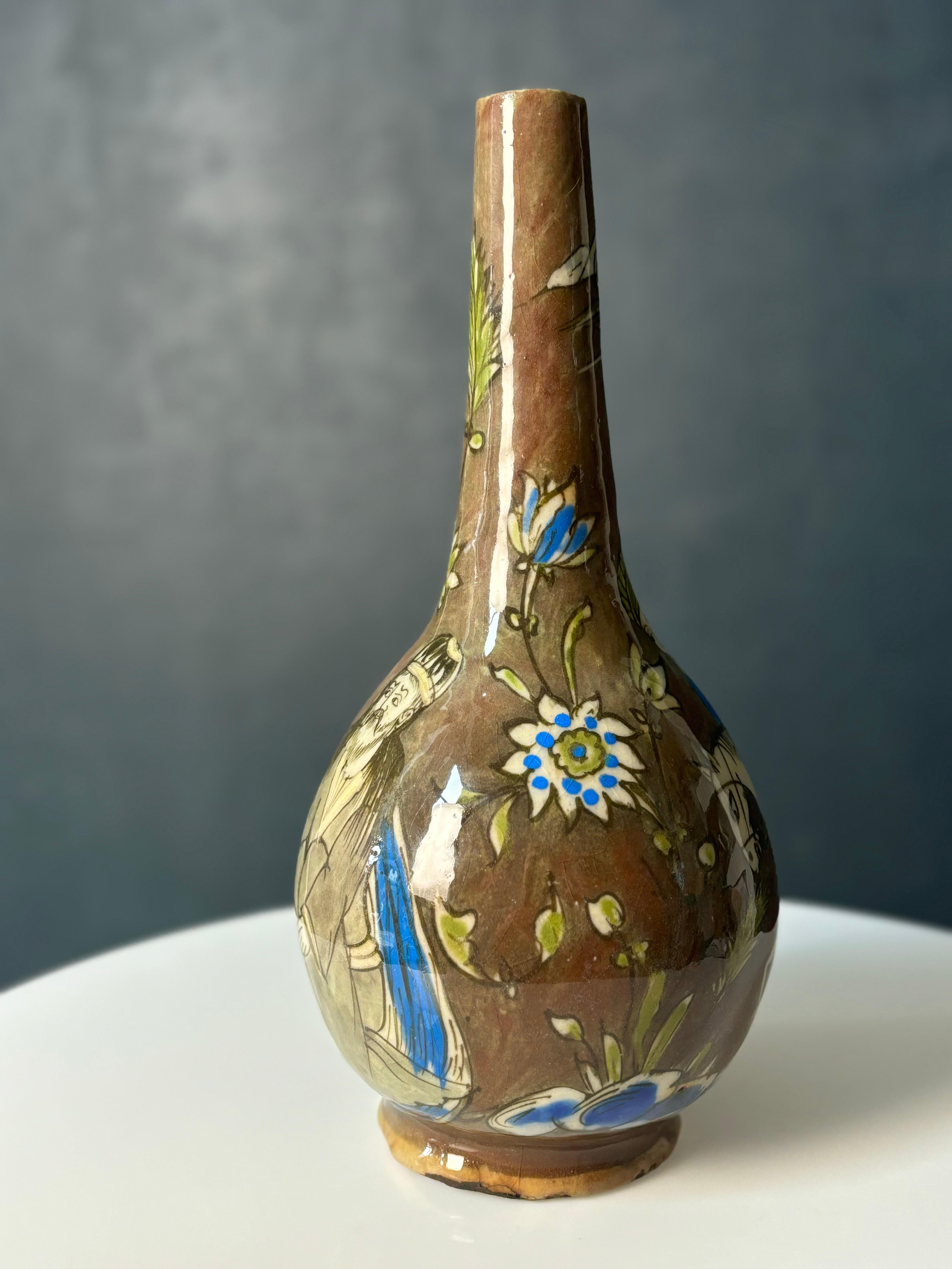 Cotto Antico vaso a bottiglia persiano della dinastia Qajar, XIX secolo in vendita
