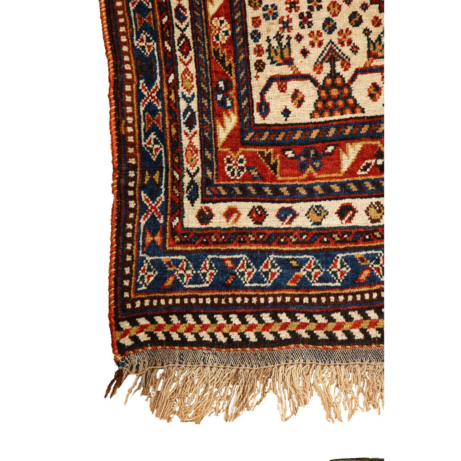 Antique 1900s Wool Persian Kashkouli Rug, 5' x 7' In Good Condition For Sale In New York, NY
