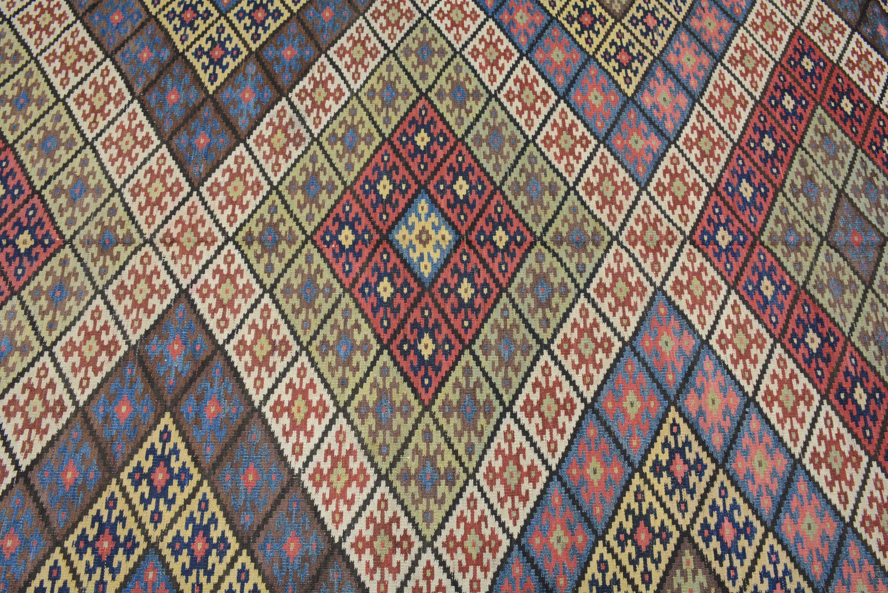 Chemin de table Kilim persan antique Qashqai Bon état - En vente à Closter, NJ