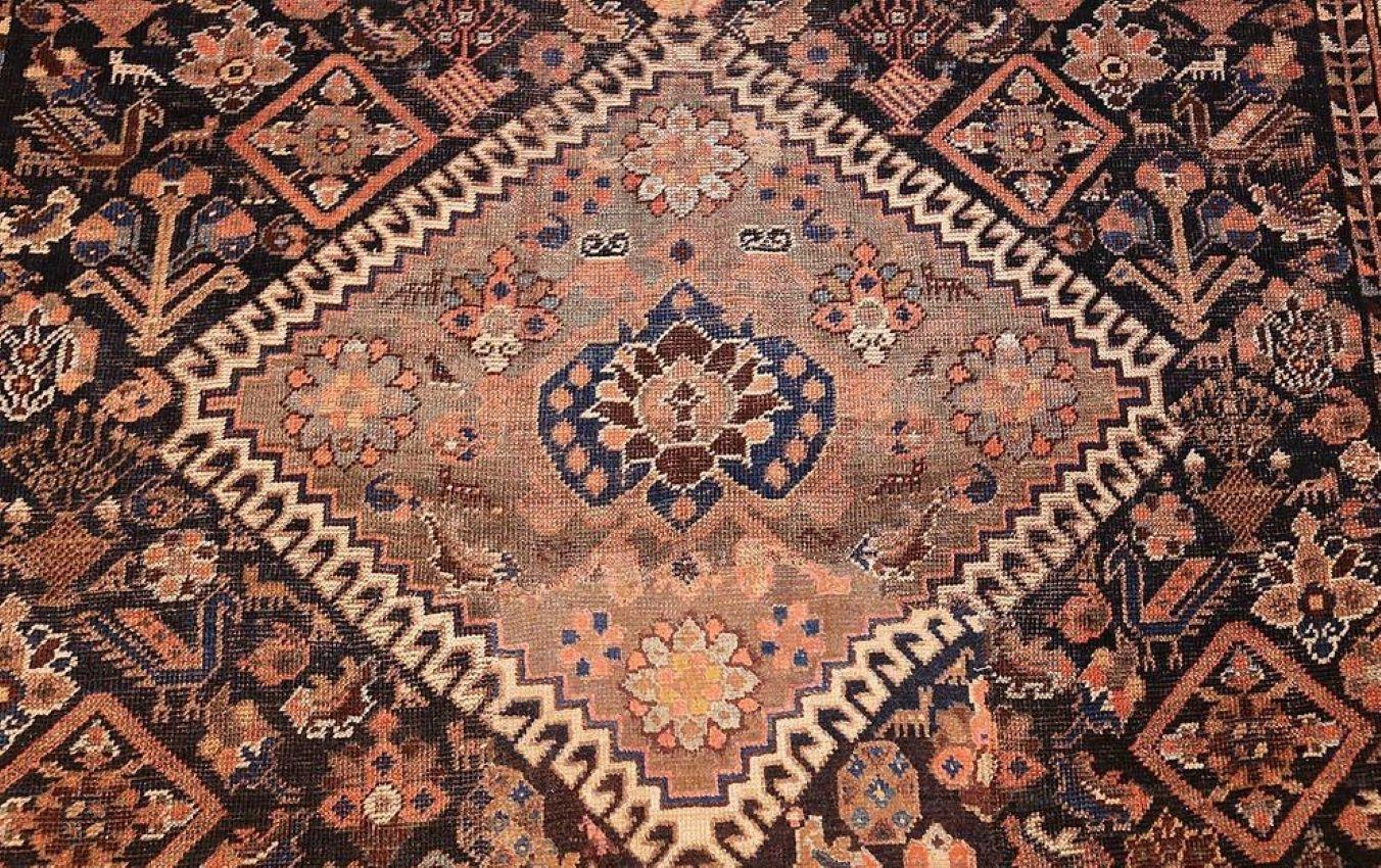 Antique Persian Qashqai Rug In Good Condition For Sale In Motley, MN