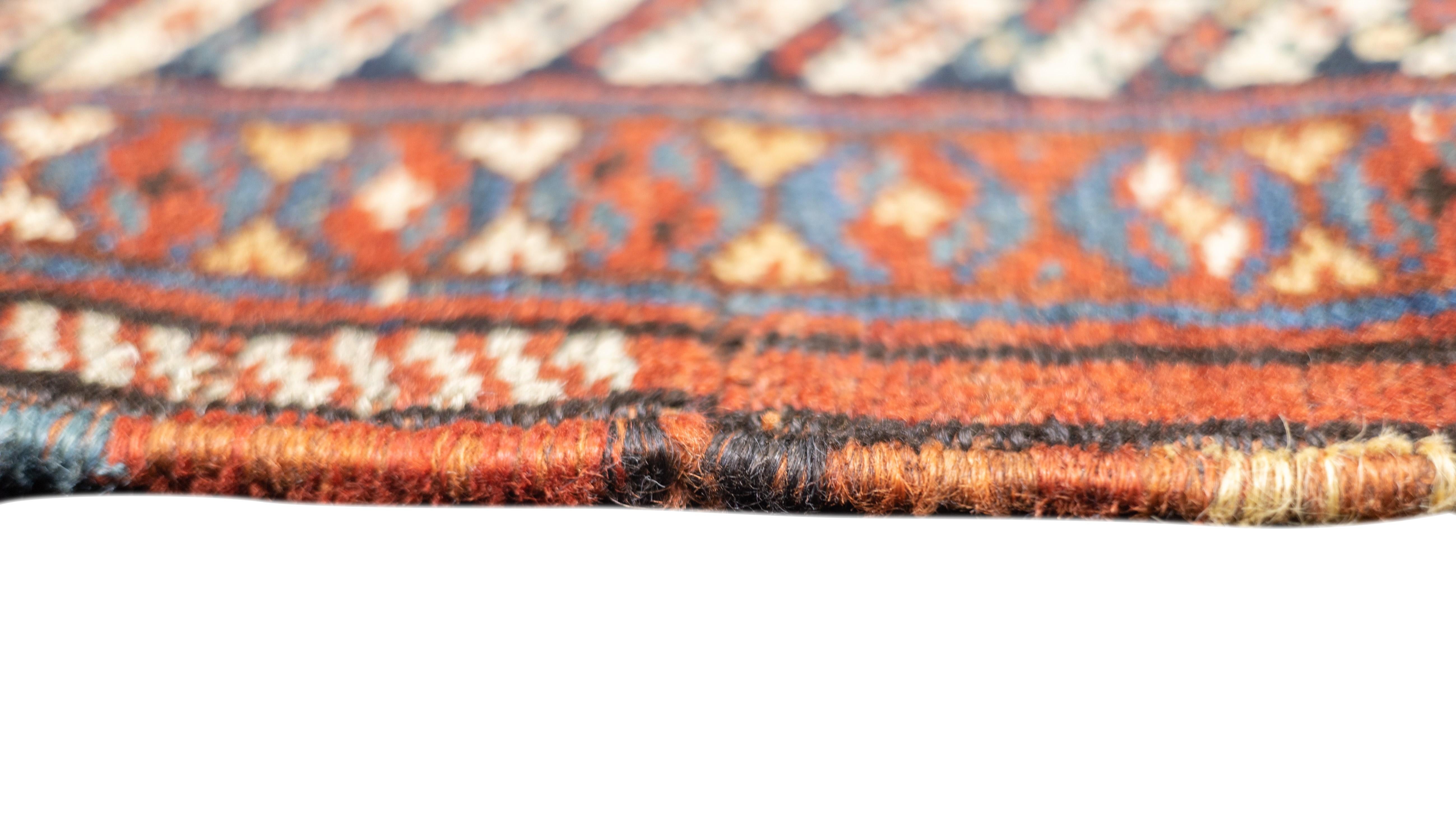Antique Persian Qashqai Rug 4'9'' x 6'4'' For Sale 1