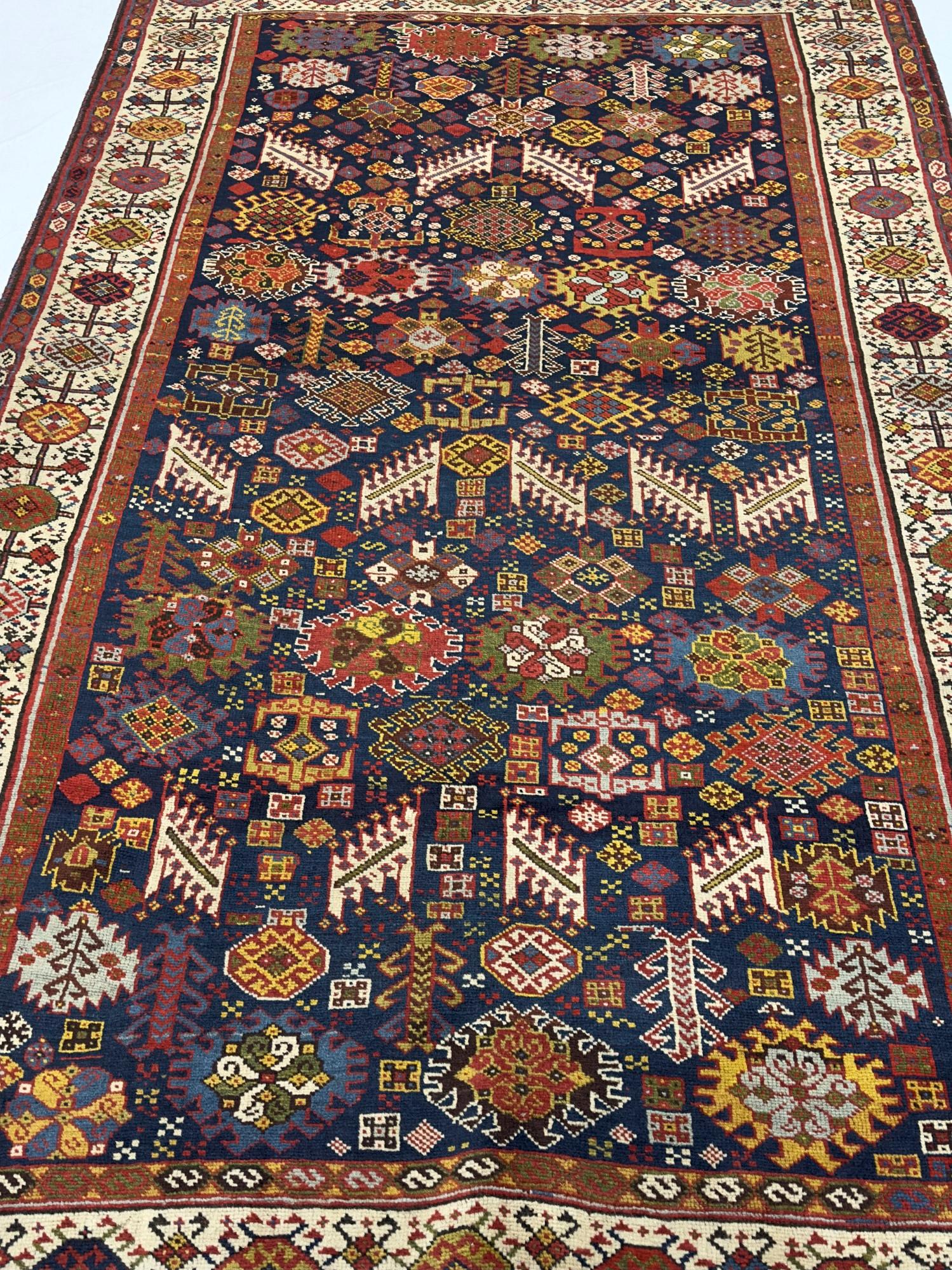 Antiker persischer Gaschgai-Teppich 5'3